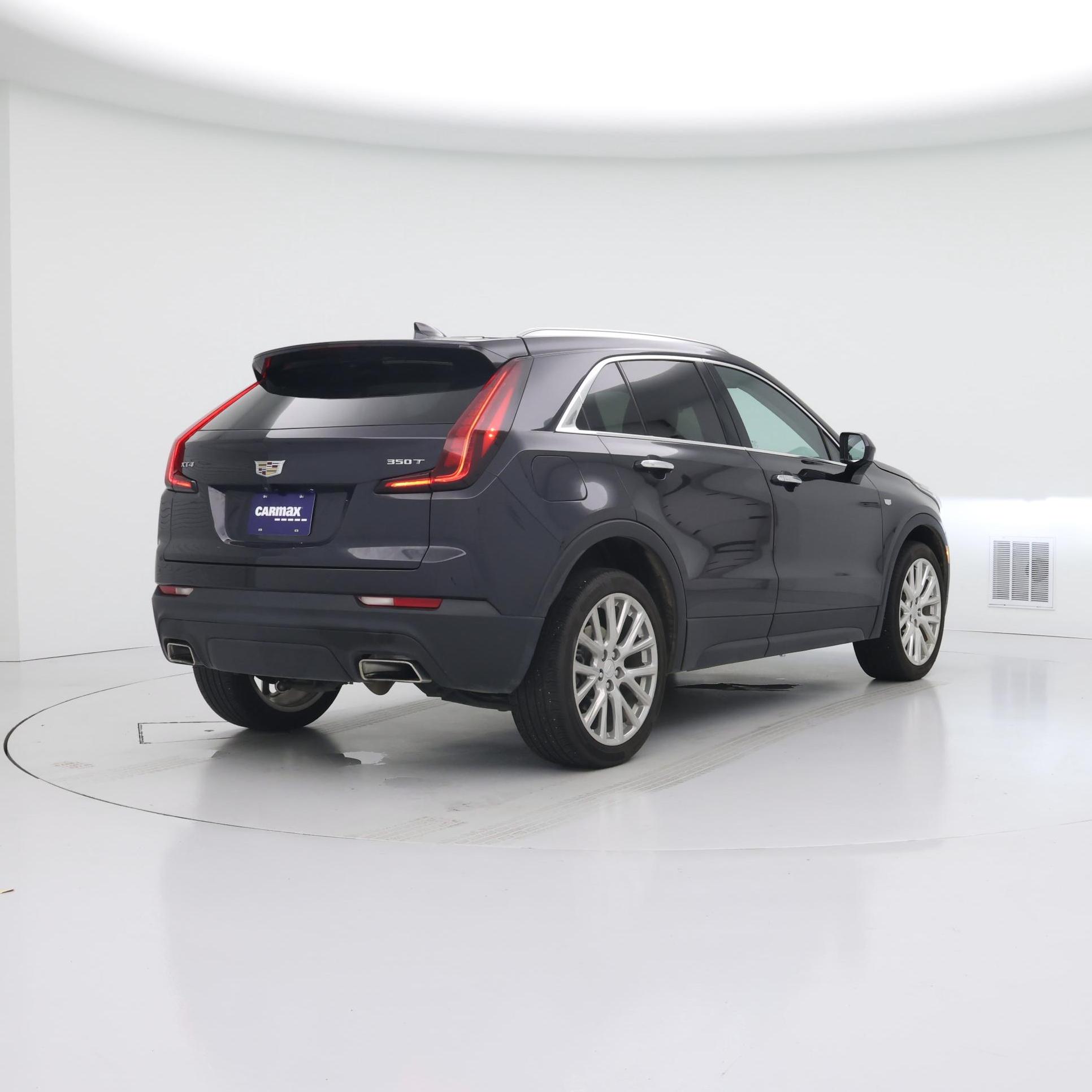 Thumbnail: 2023 Cadillac XT4 - 8