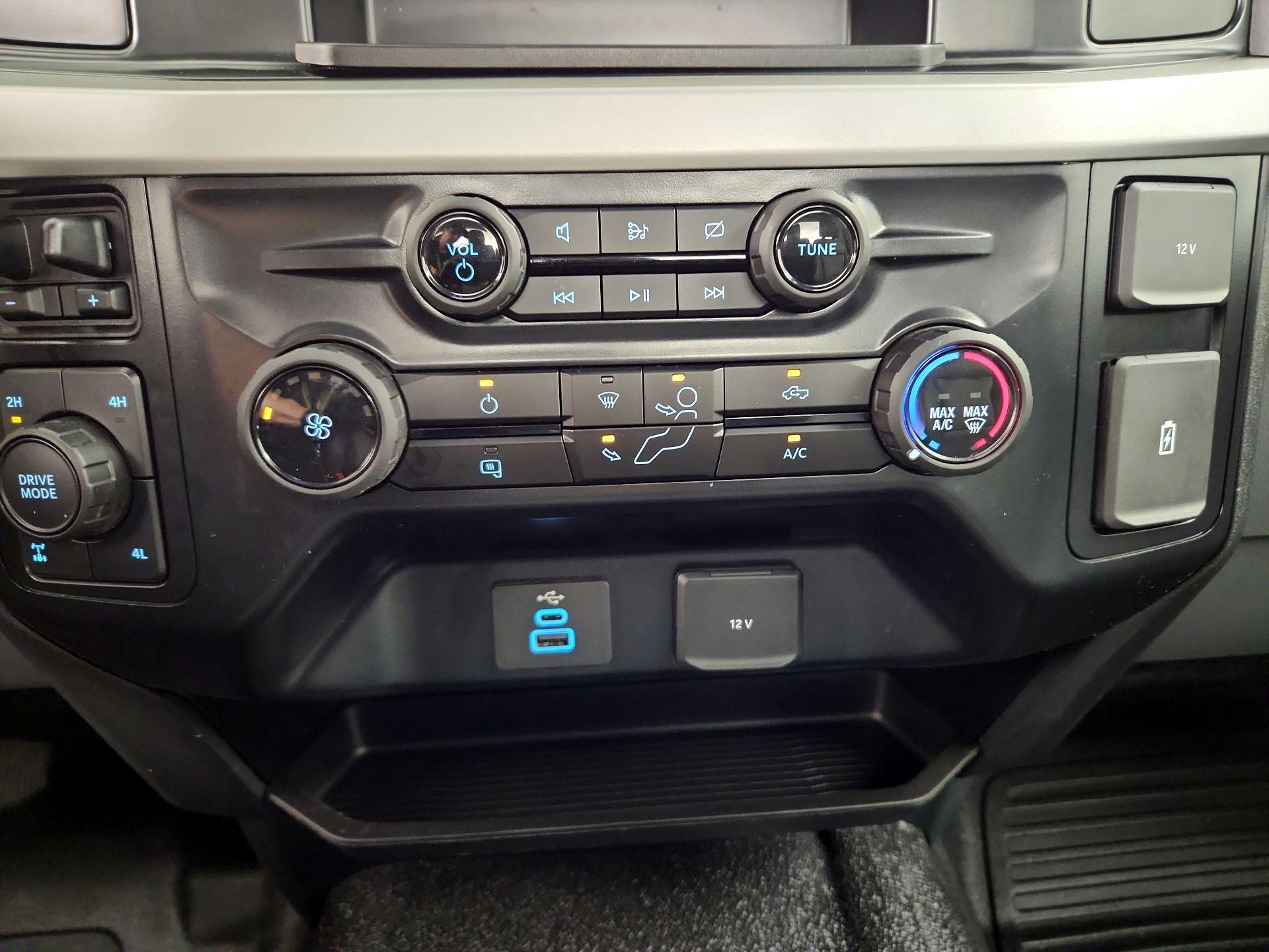 Thumbnail: 2024 Ford F-250 - 16