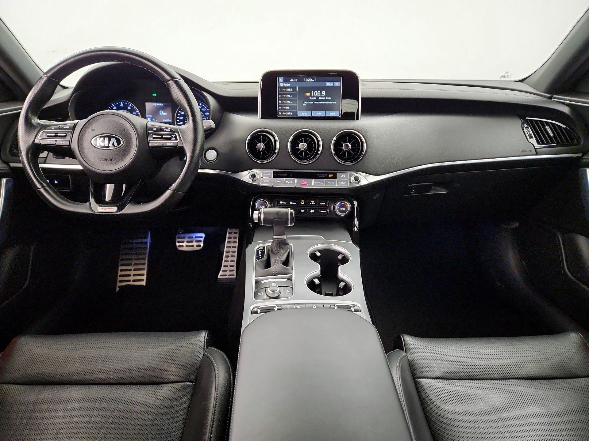 Thumbnail: 2020 Kia Stinger - 9