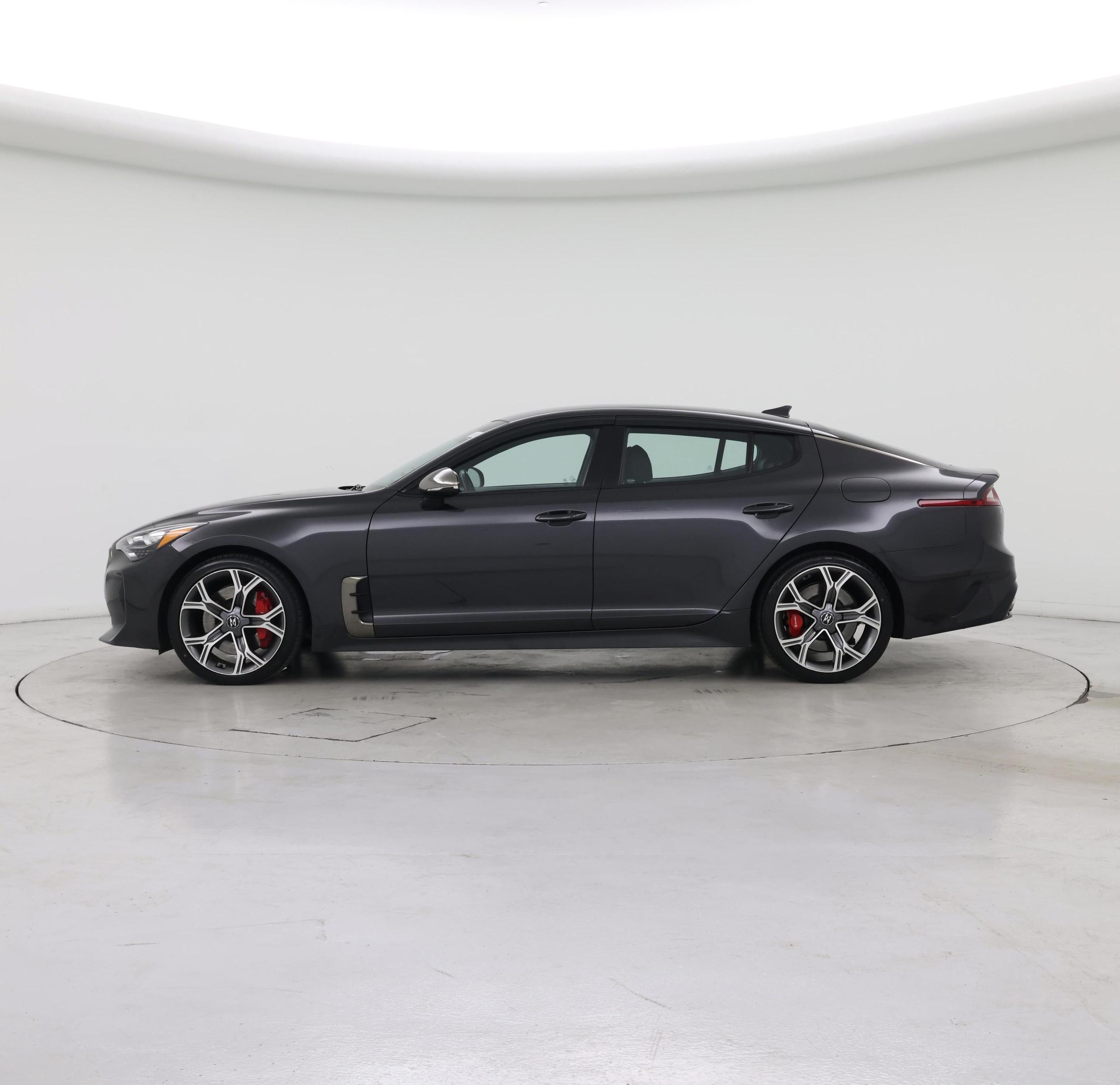 Thumbnail: 2020 Kia Stinger - 3