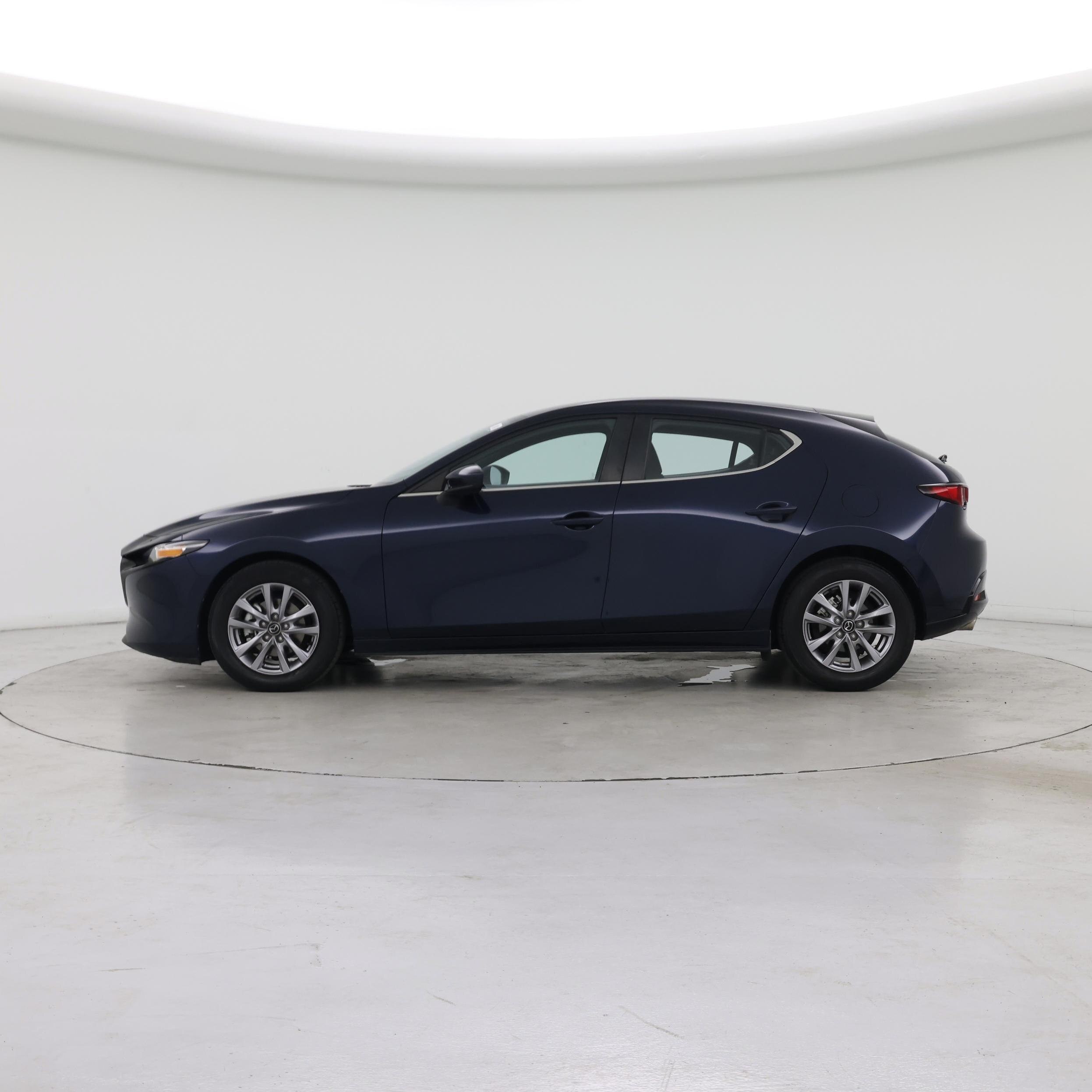 Thumbnail: 2022 Mazda Mazda3 - 3