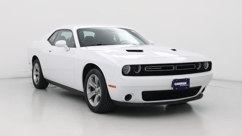 2019 Dodge Challenger SXT Hero Image