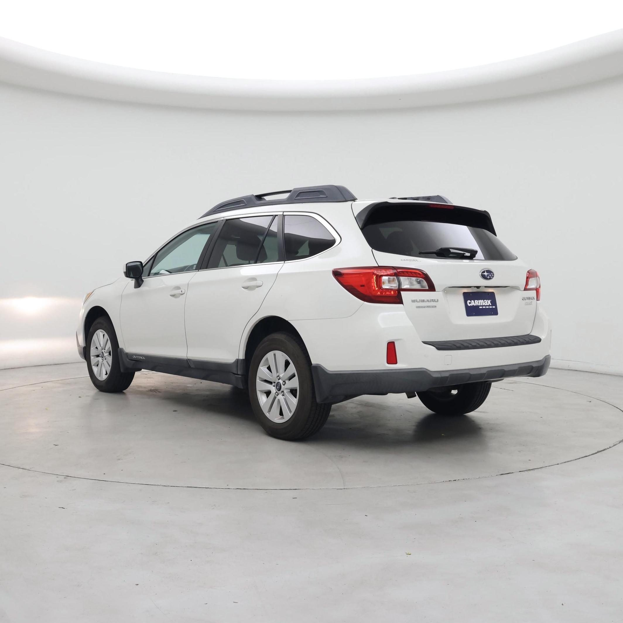 Thumbnail: 2015 Subaru Outback - 2