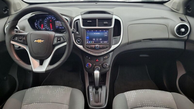 2020 Chevrolet Sonic LT 9