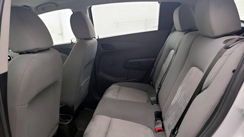 2020 Chevrolet Sonic LT 19