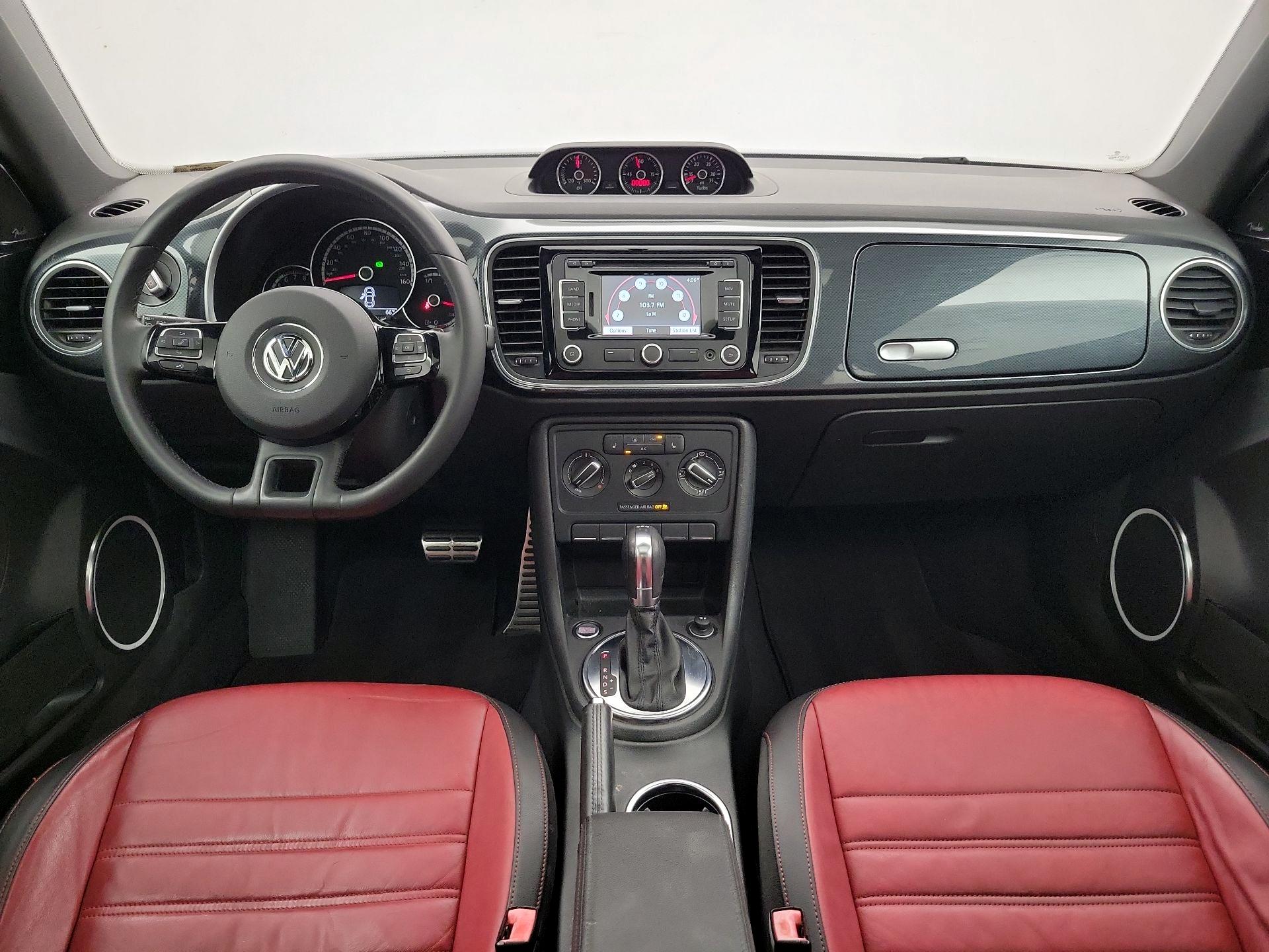 Thumbnail: 2013 Volkswagen Beetle - 9