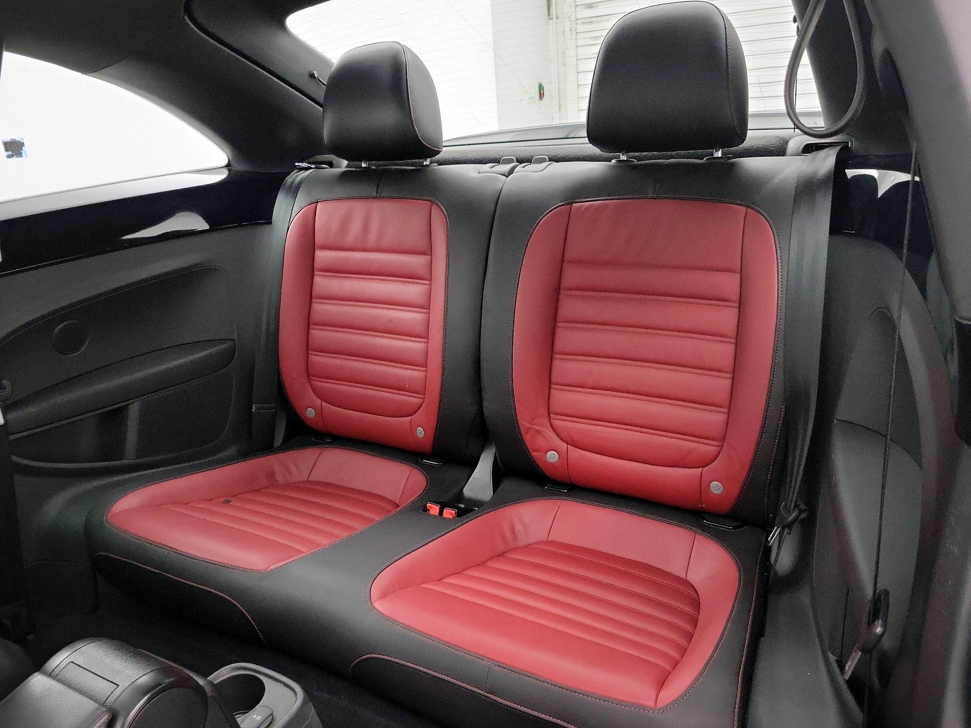 Thumbnail: 2013 Volkswagen Beetle - 19