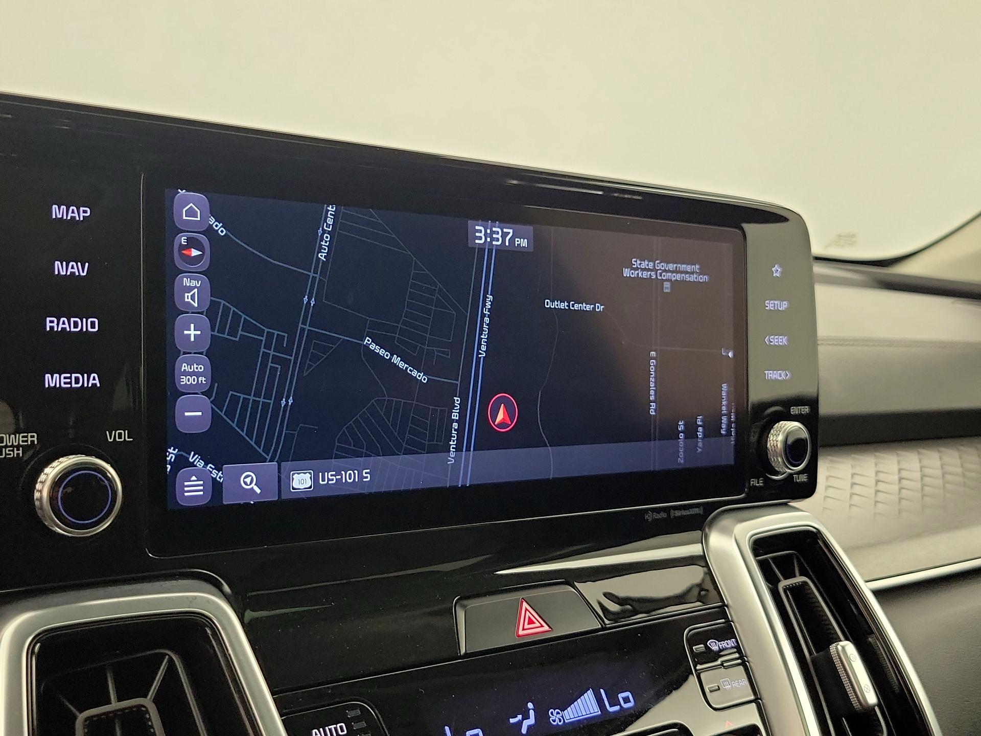 Thumbnail: 2021 Kia Sorento - 14