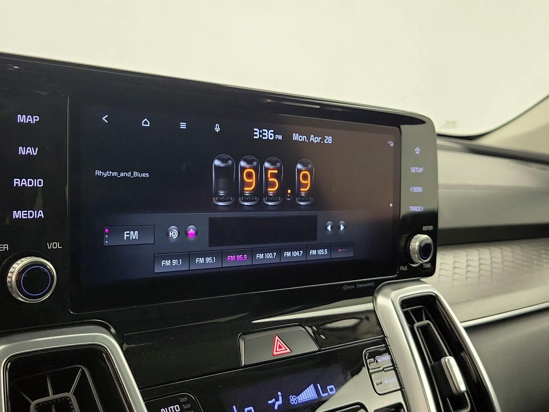 Thumbnail: 2021 Kia Sorento - 16