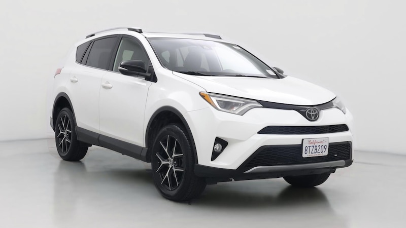 2018 Toyota RAV4 SE Hero Image