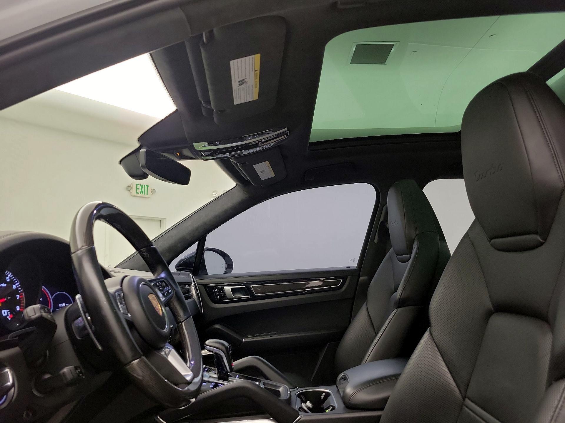 Thumbnail: 2020 Porsche Cayenne - 20