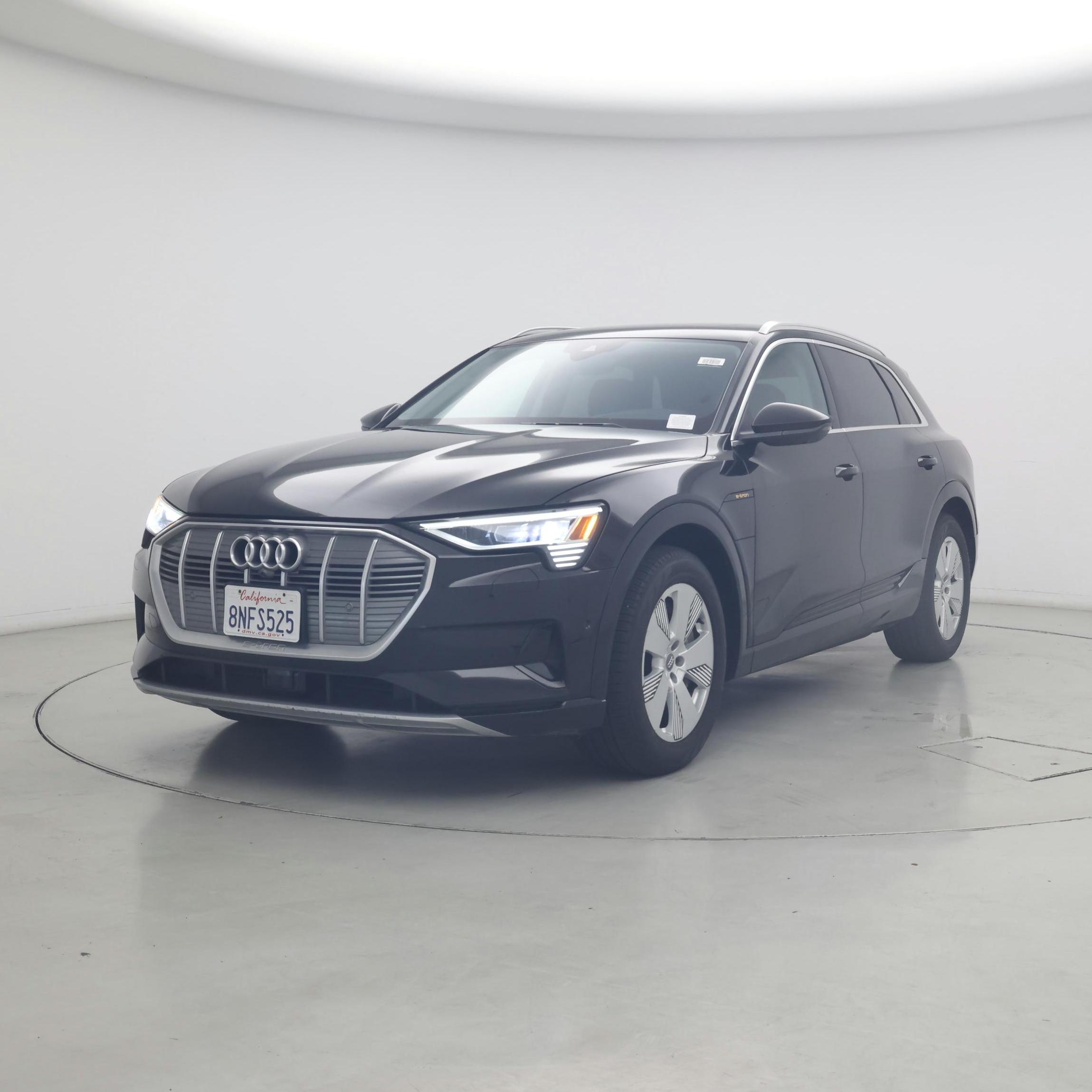 Thumbnail: 2019 Audi e-tron - 4
