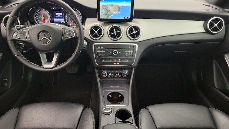 2016 Mercedes-Benz GLA 250 9