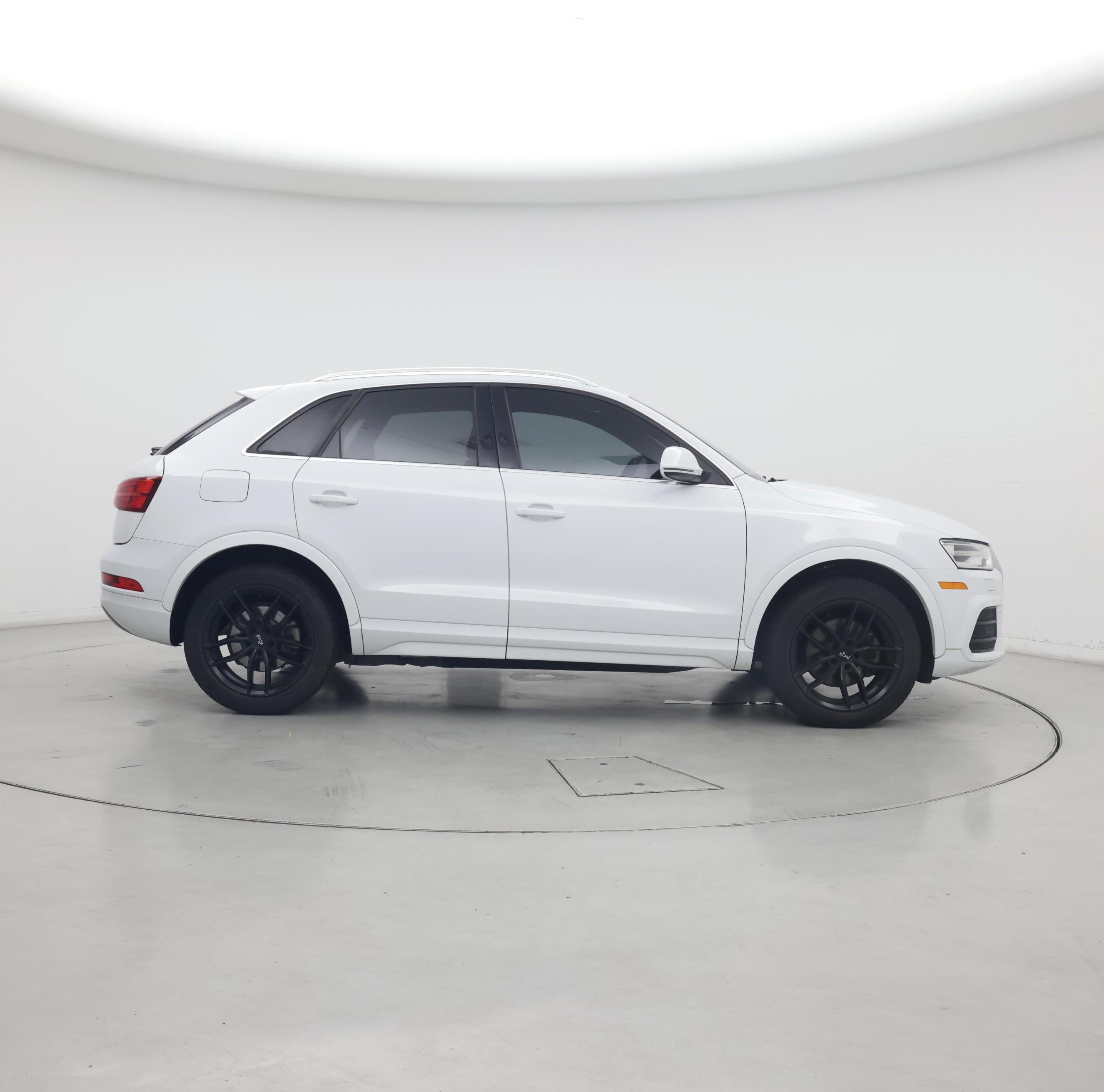 Thumbnail: 2016 Audi Q3 - 7