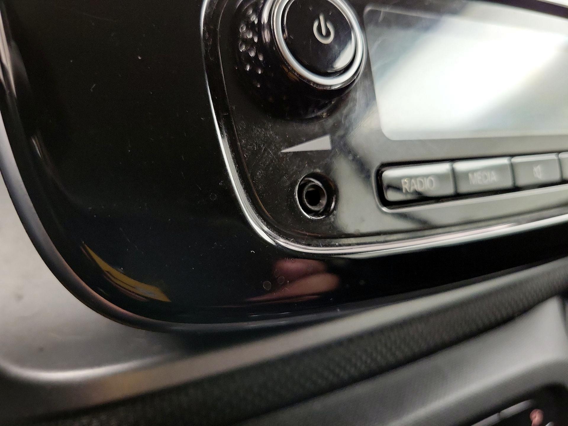Thumbnail: 2016 smart fortwo - 17