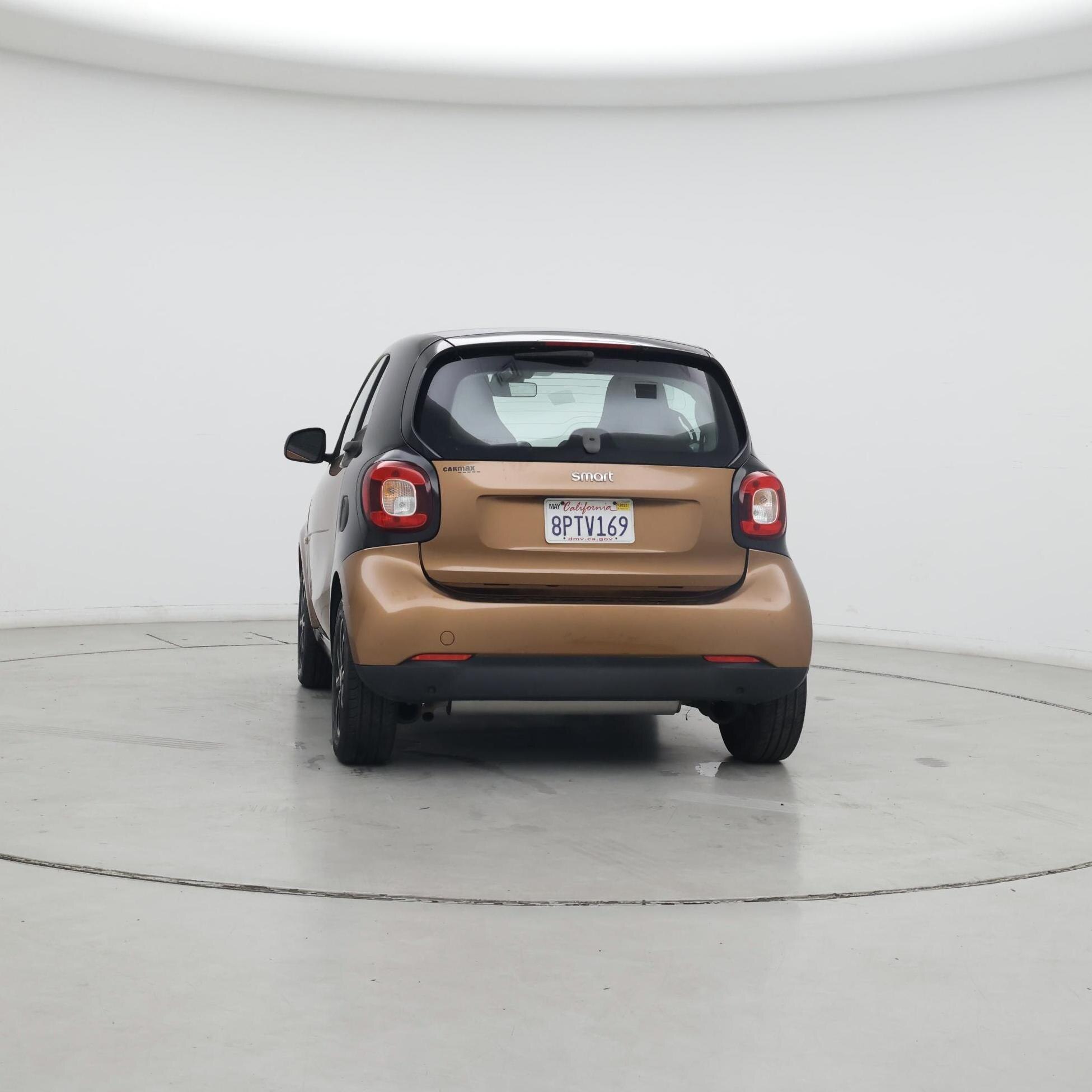 Thumbnail: 2016 smart fortwo - 6