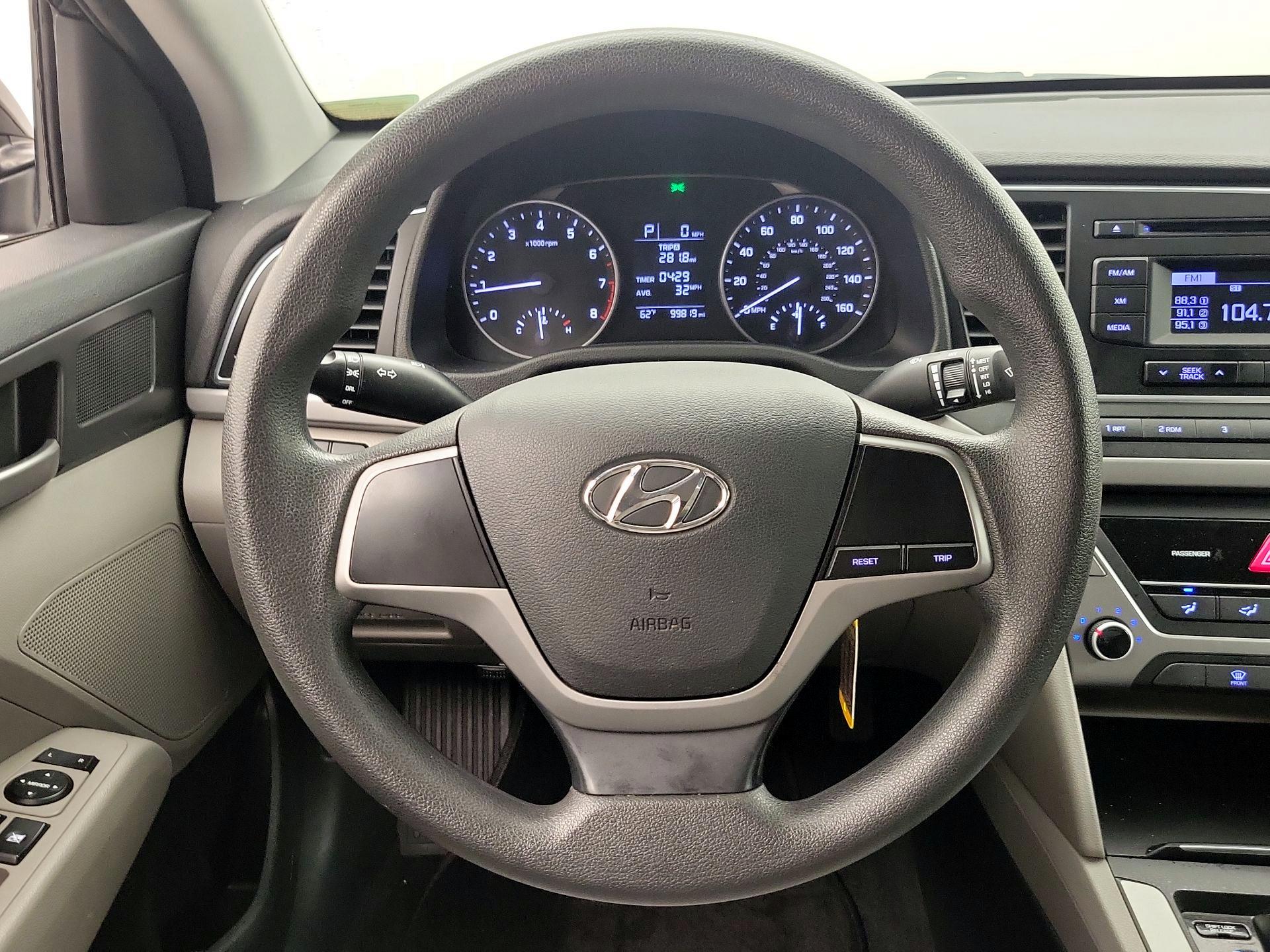 Thumbnail: 2017 Hyundai Elantra - 10