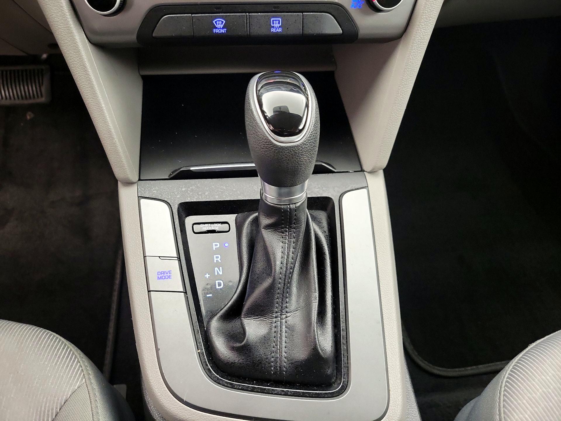 Thumbnail: 2017 Hyundai Elantra - 16