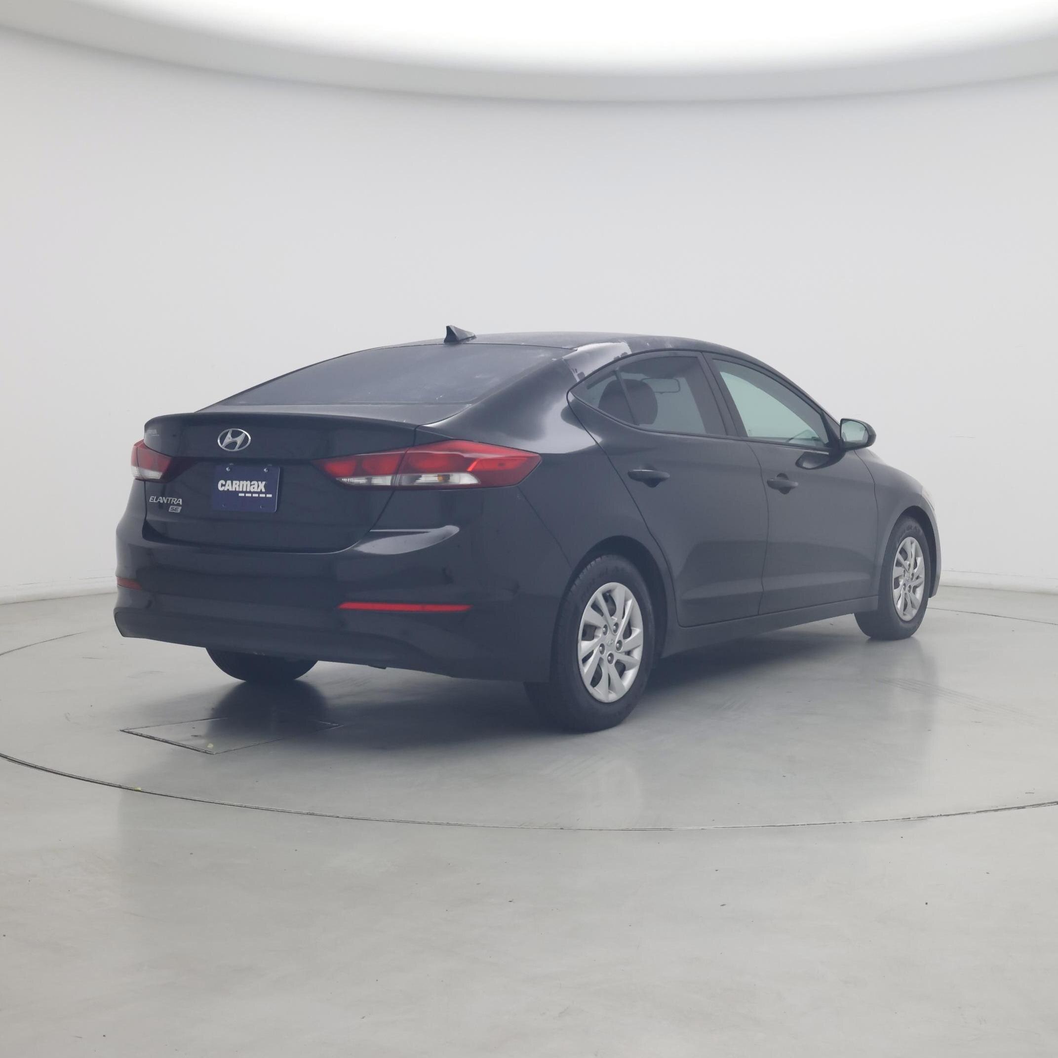 Thumbnail: 2017 Hyundai Elantra - 8