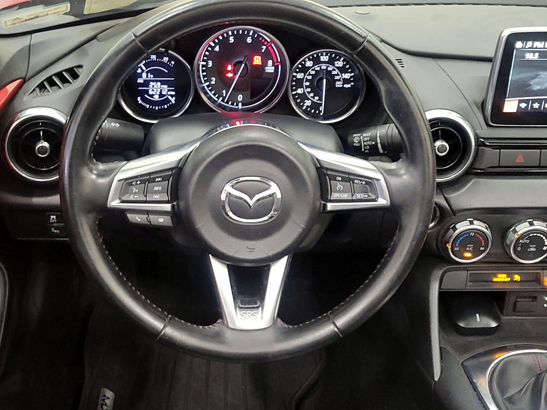 Thumbnail: 2016 Mazda MX-5 Miata - 10