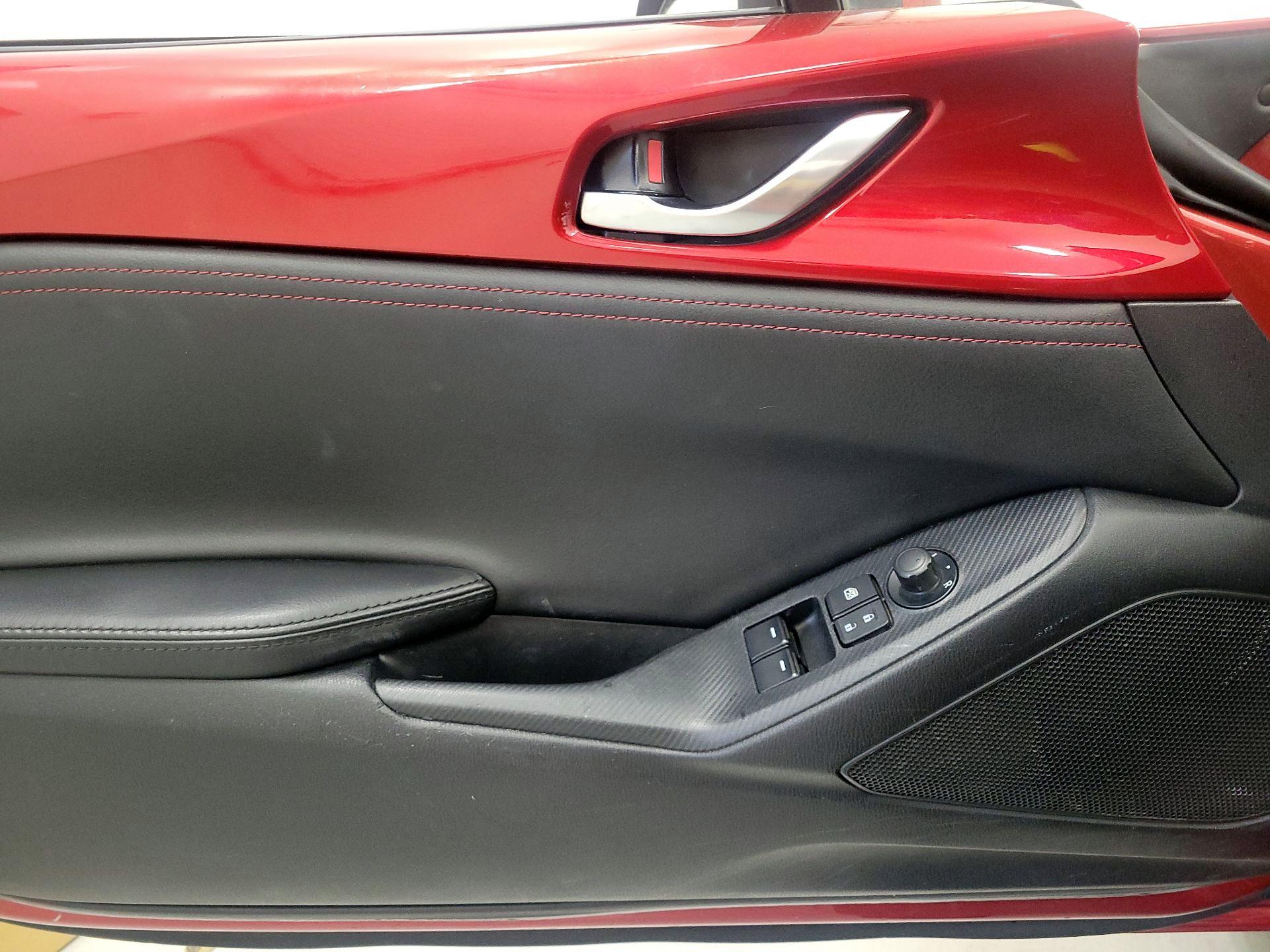 Thumbnail: 2016 Mazda MX-5 Miata - 12