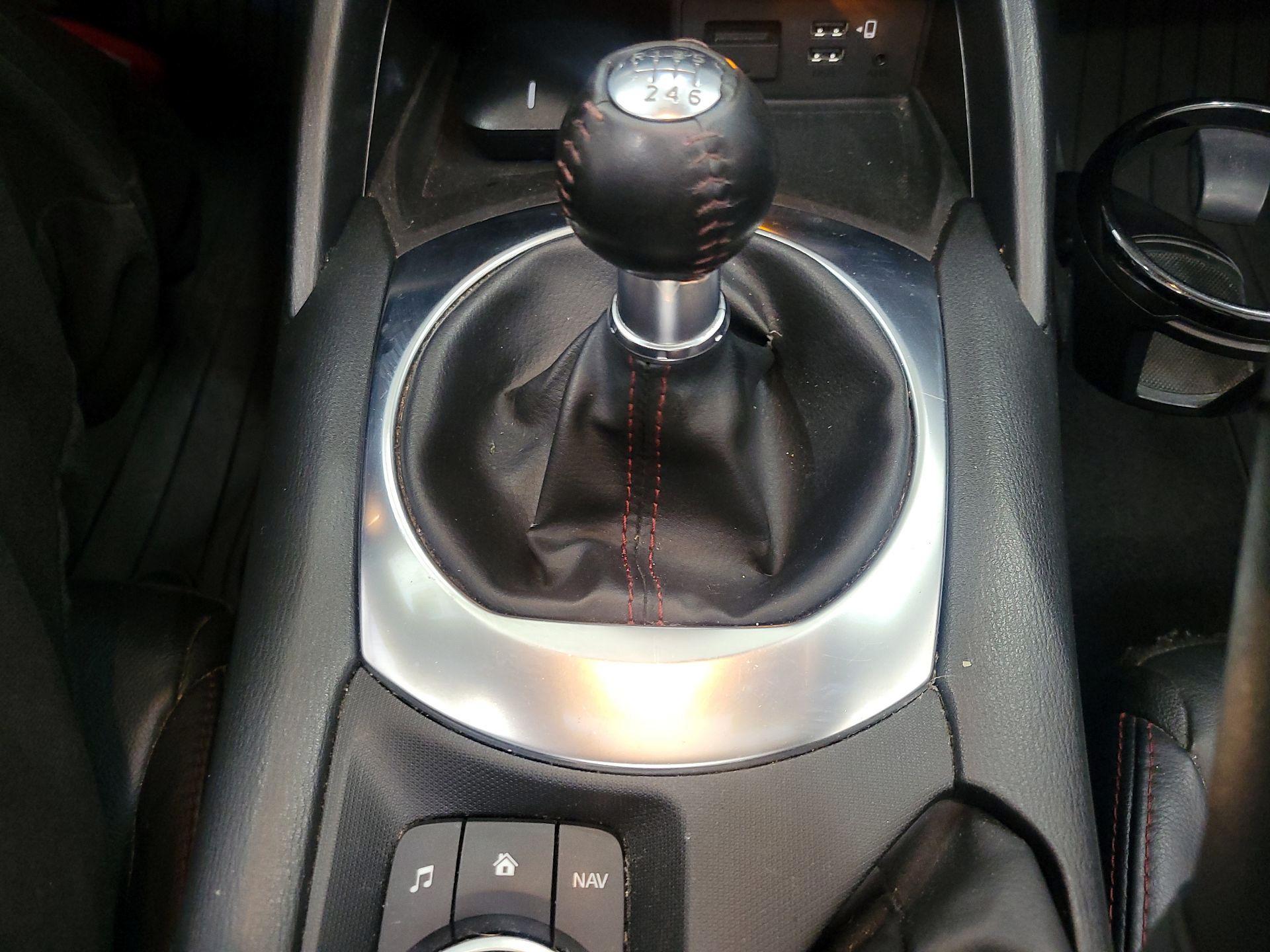 Thumbnail: 2016 Mazda MX-5 Miata - 16
