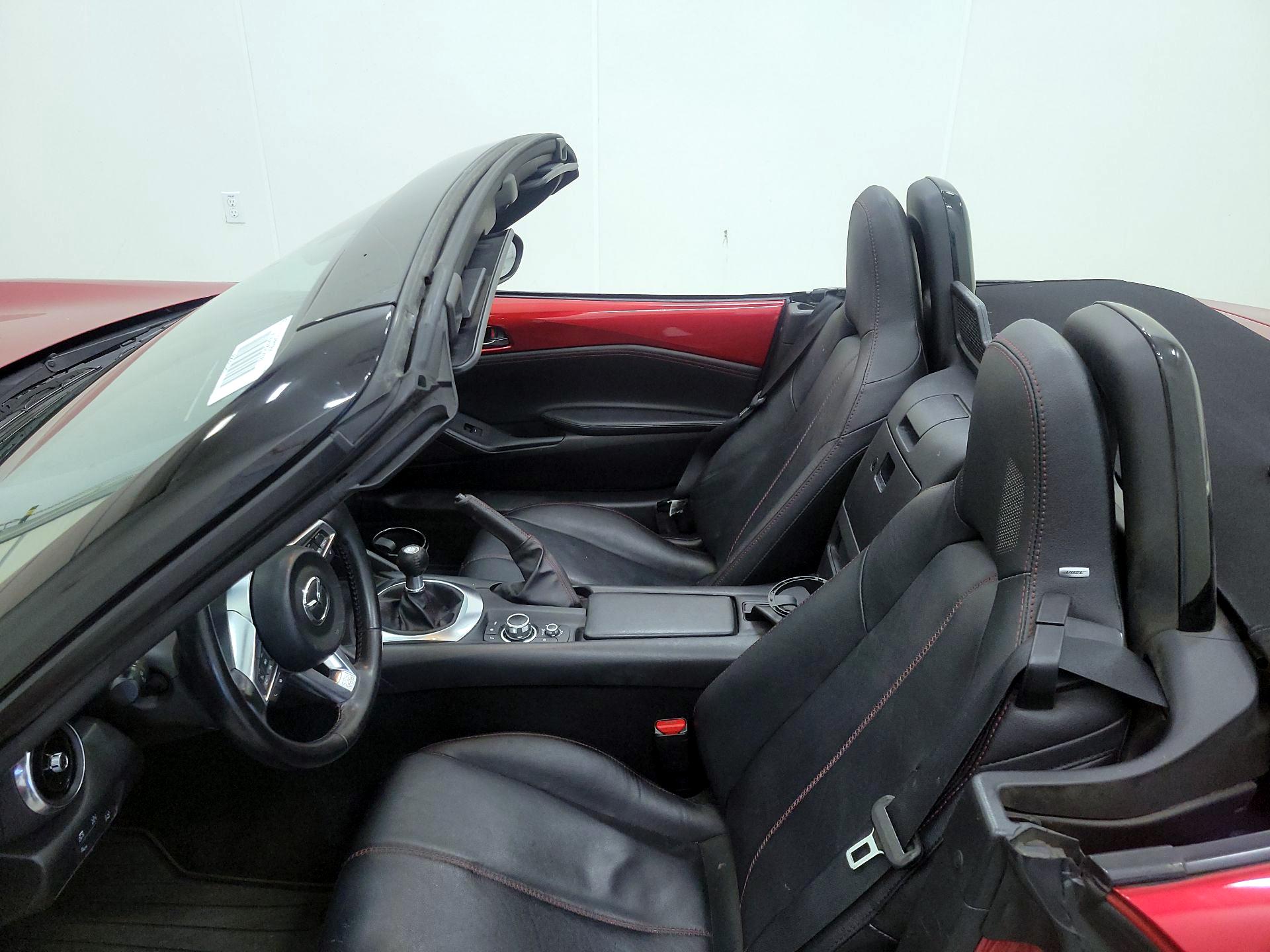Thumbnail: 2016 Mazda MX-5 Miata - 18