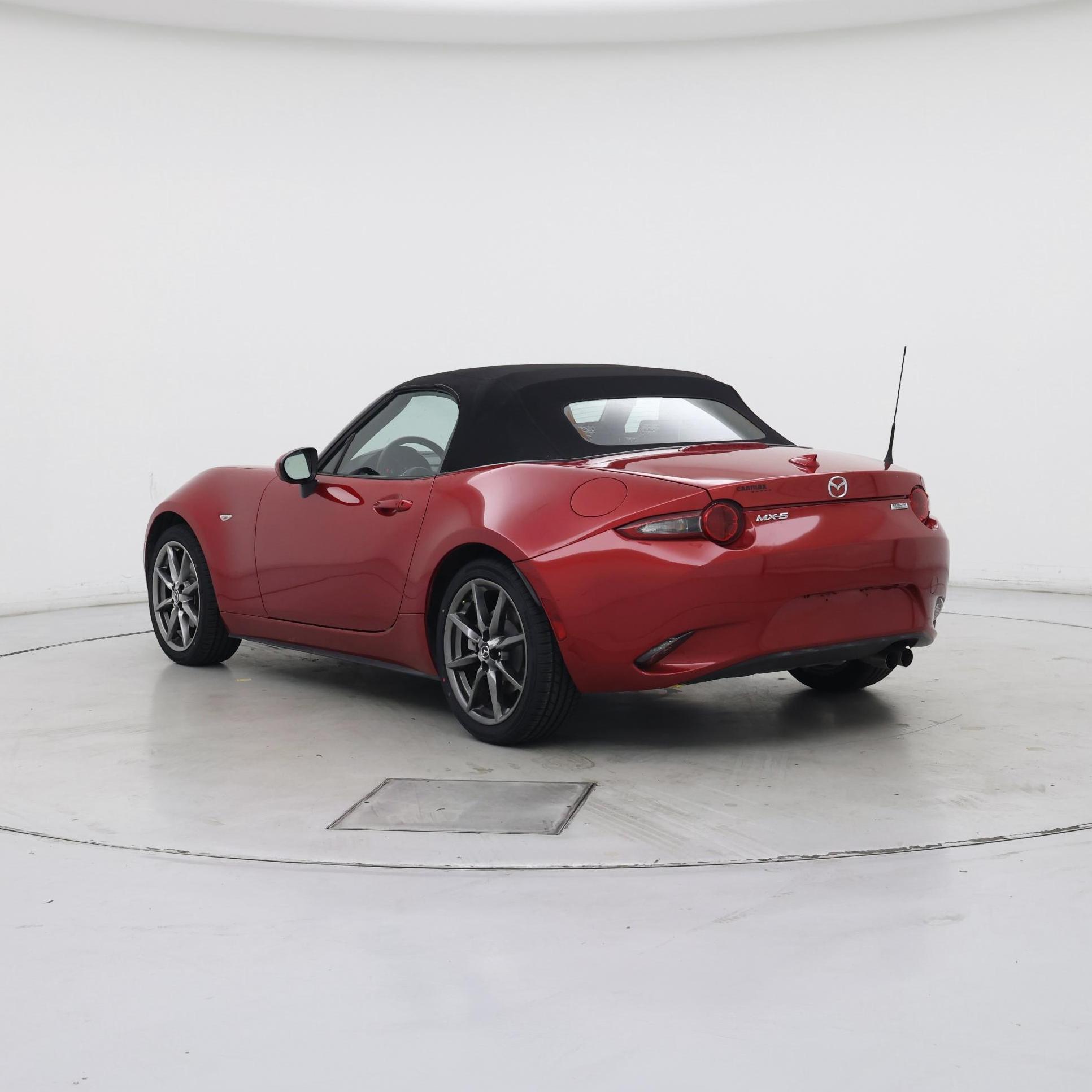 Thumbnail: 2016 Mazda MX-5 Miata - 2