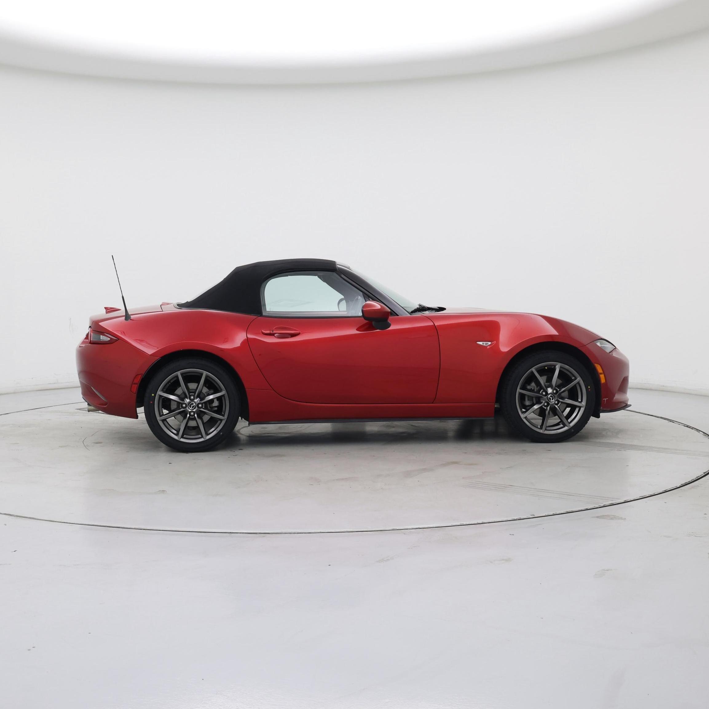 Thumbnail: 2016 Mazda MX-5 Miata - 7