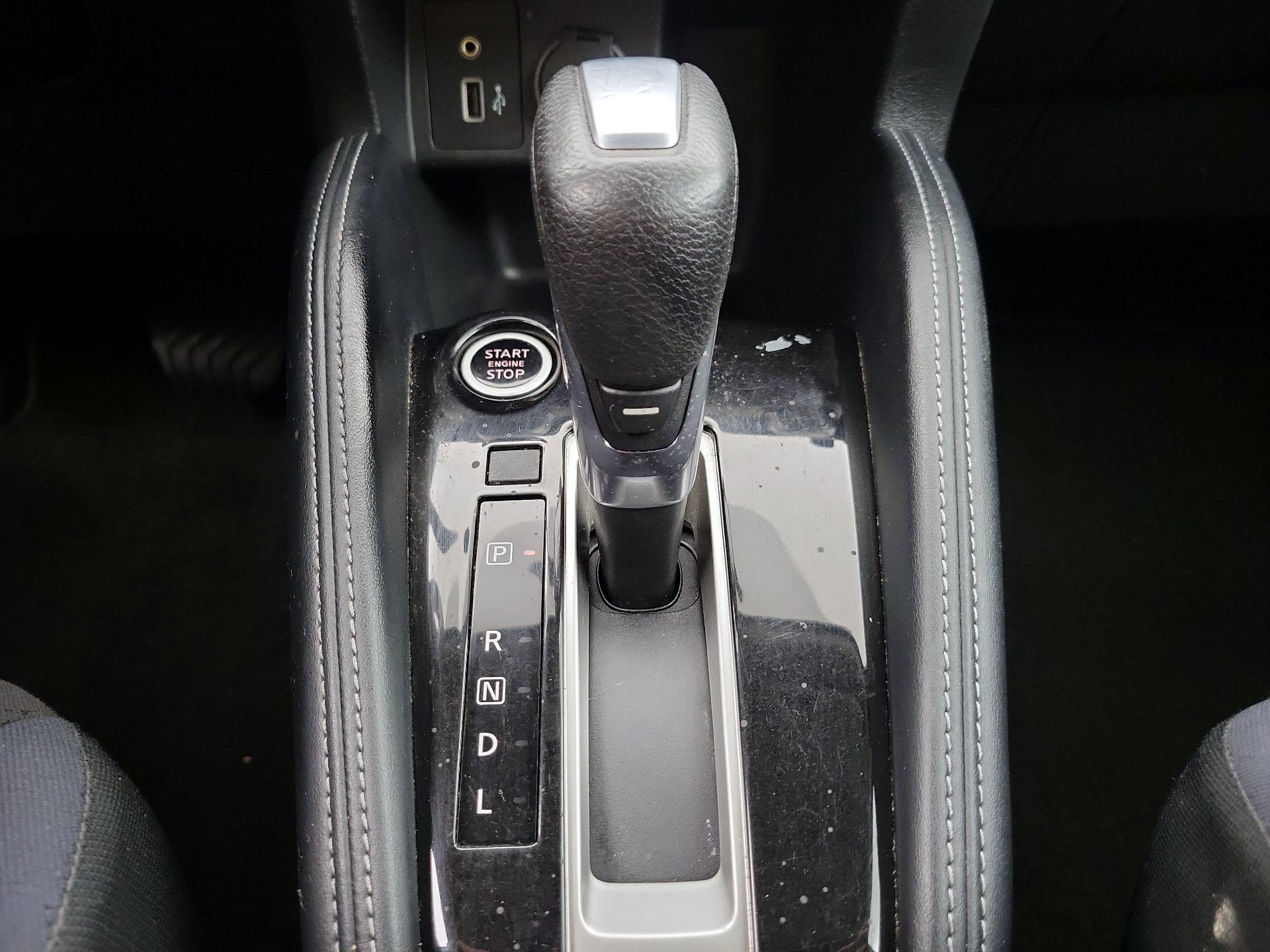 Thumbnail: 2019 Nissan Kicks - 17