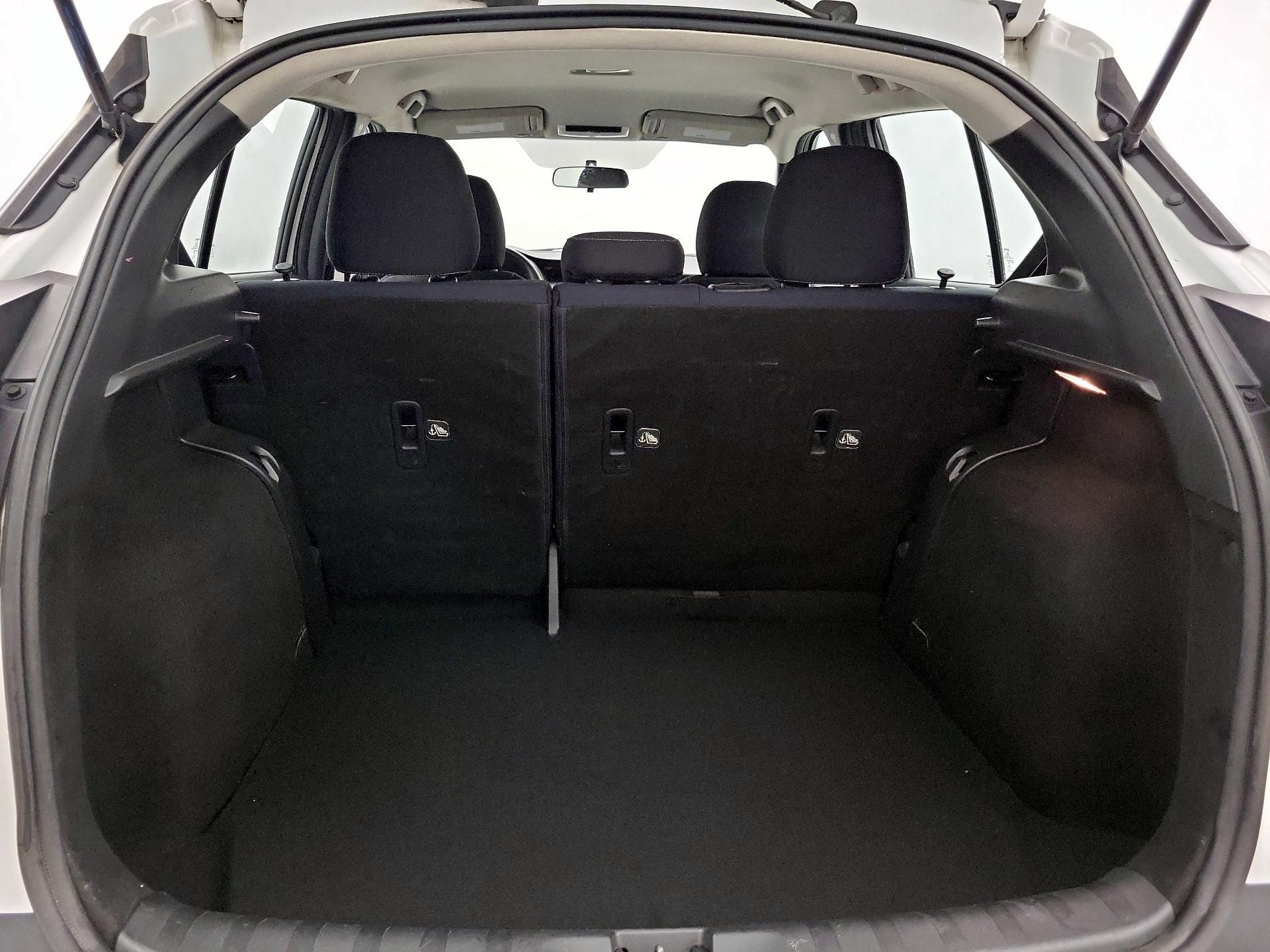 Thumbnail: 2019 Nissan Kicks - 20