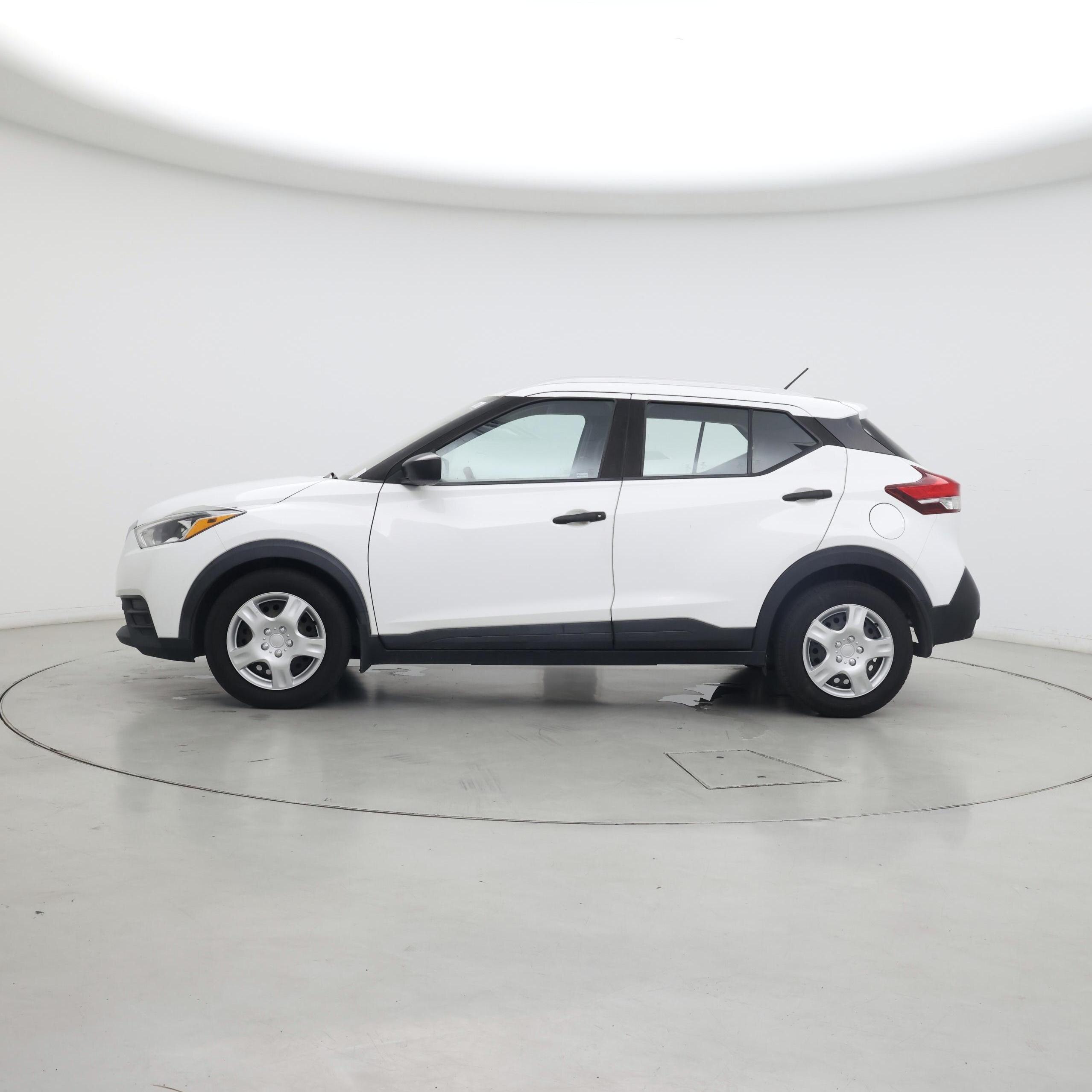 Thumbnail: 2019 Nissan Kicks - 3