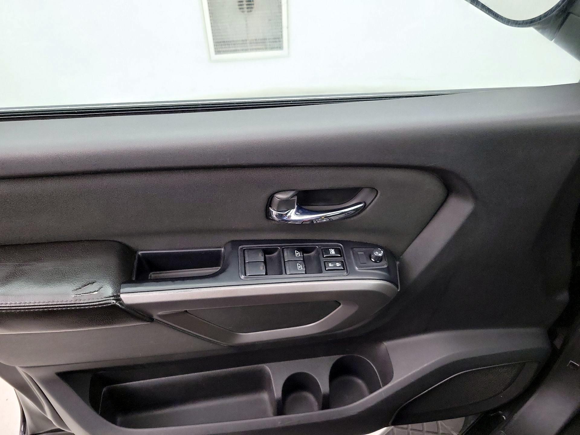 Thumbnail: 2015 Nissan Titan - 12