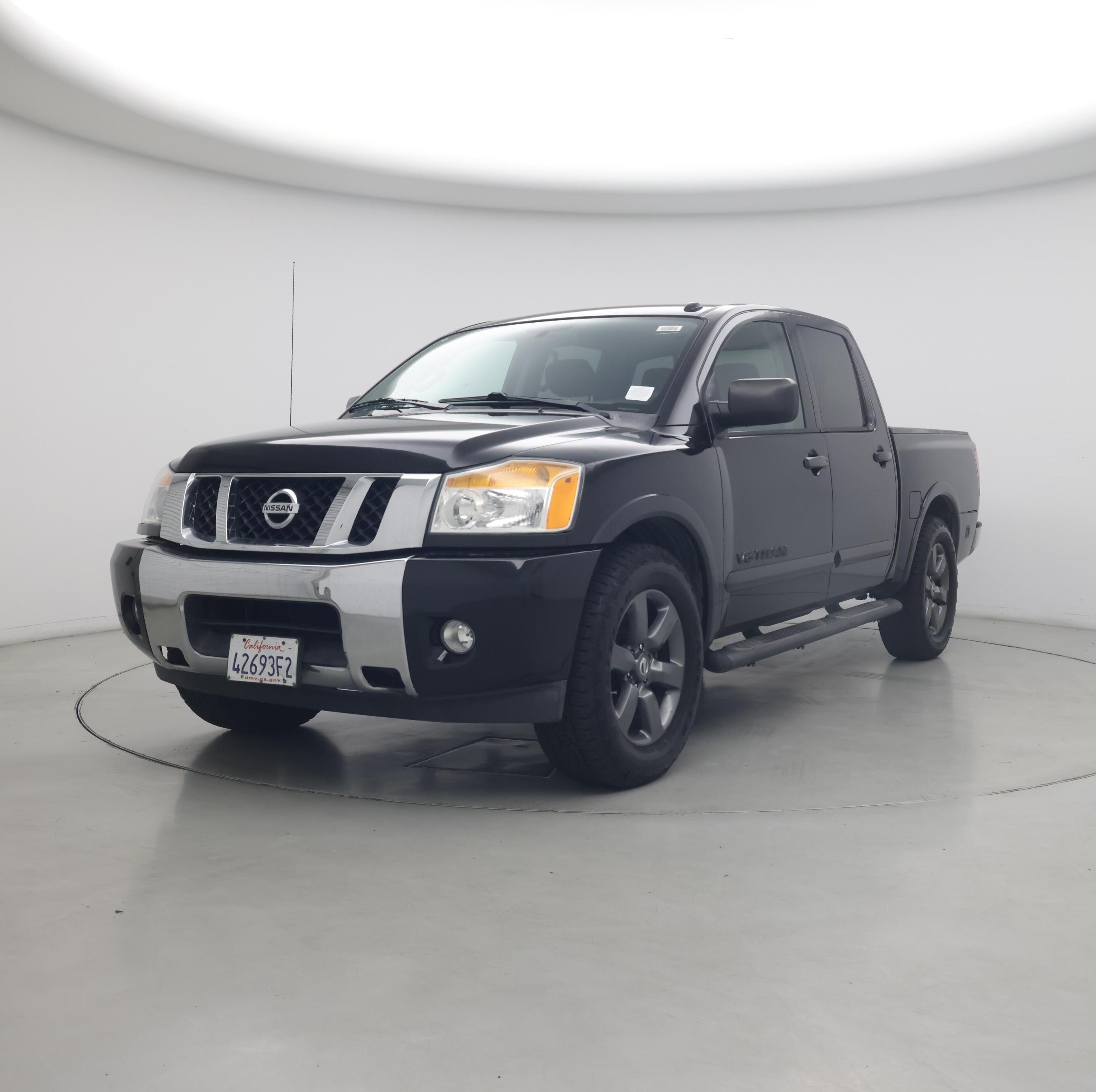 Thumbnail: 2015 Nissan Titan - 4