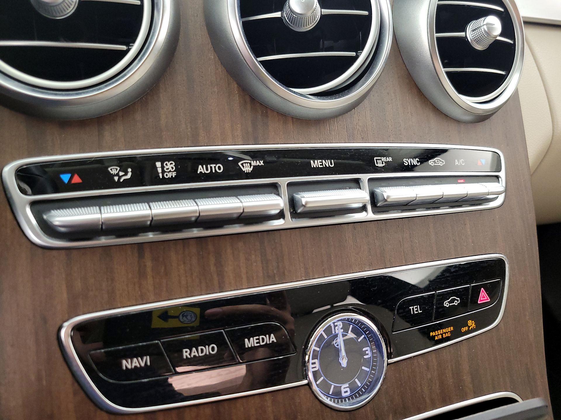 Thumbnail: 2019 Mercedes-Benz C-Class - 16