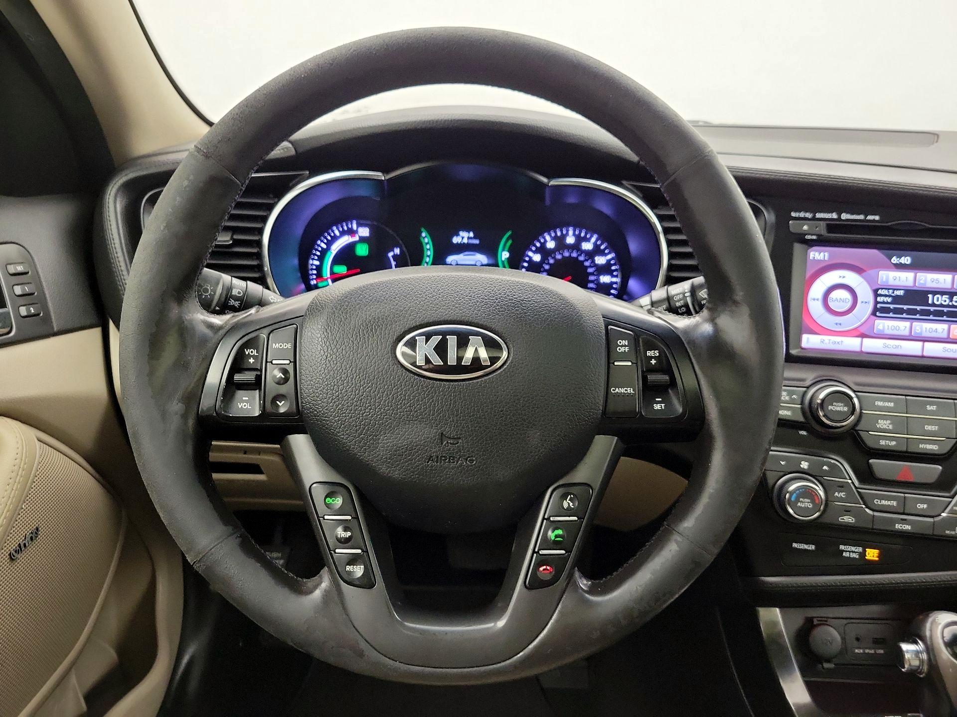 Thumbnail: 2013 Kia Optima - 10
