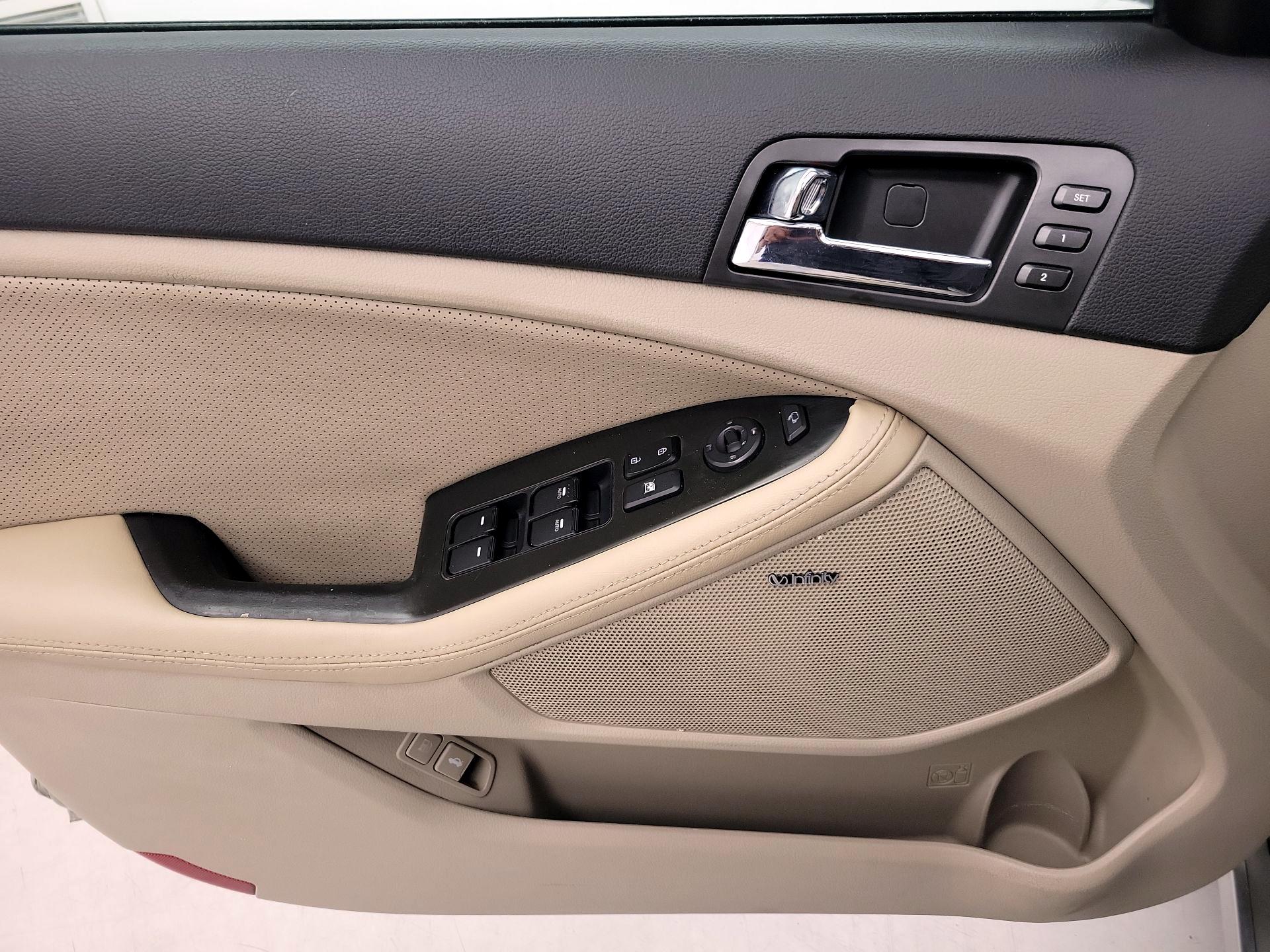 Thumbnail: 2013 Kia Optima - 12