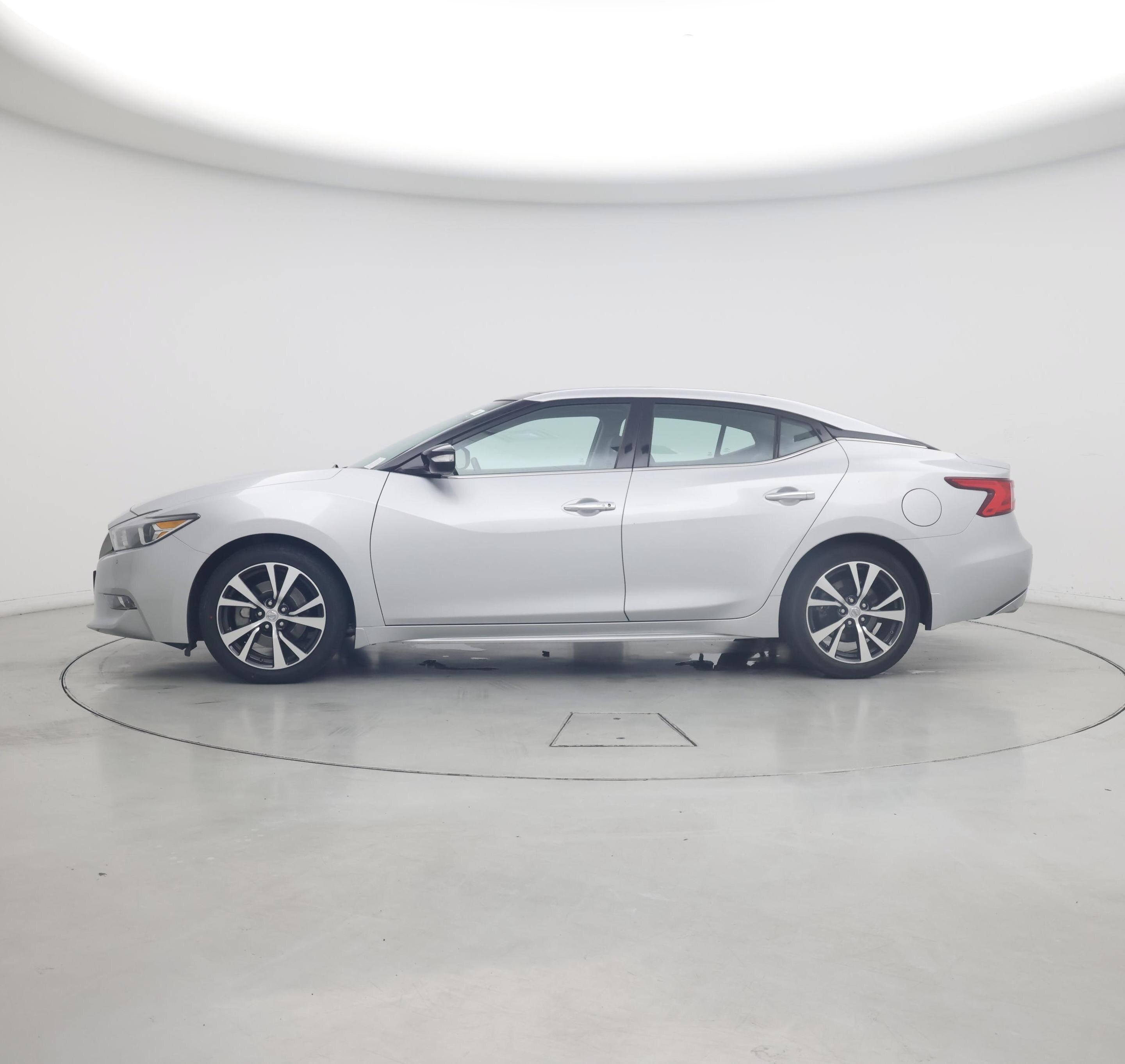 Thumbnail: 2016 Nissan Maxima - 3
