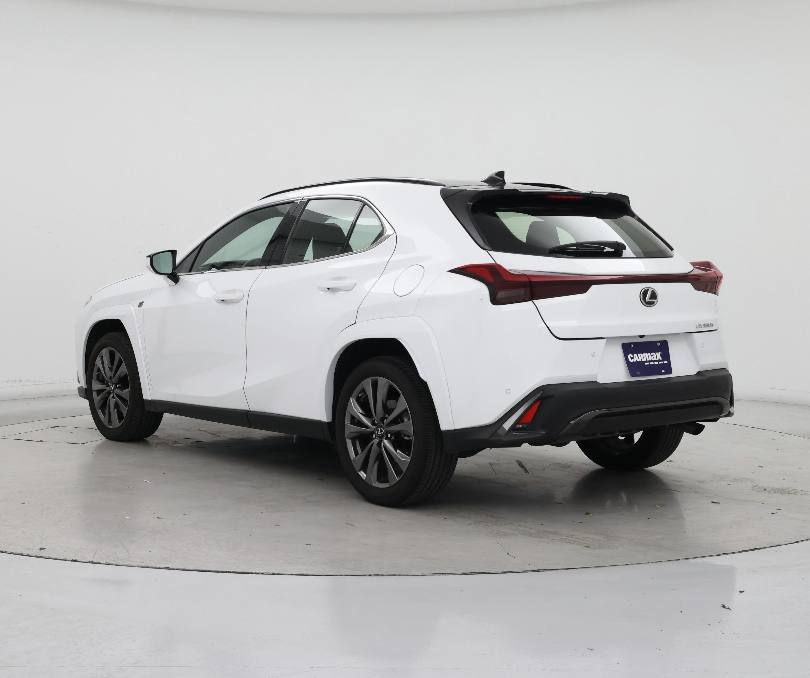 Thumbnail: 2023 Lexus UX - 2