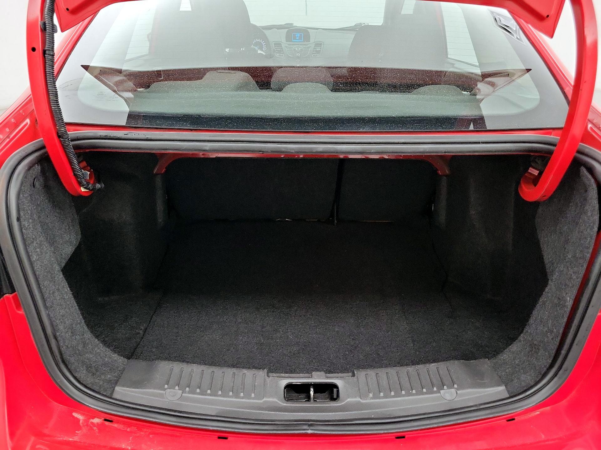 Thumbnail: 2015 Ford Fiesta - 19