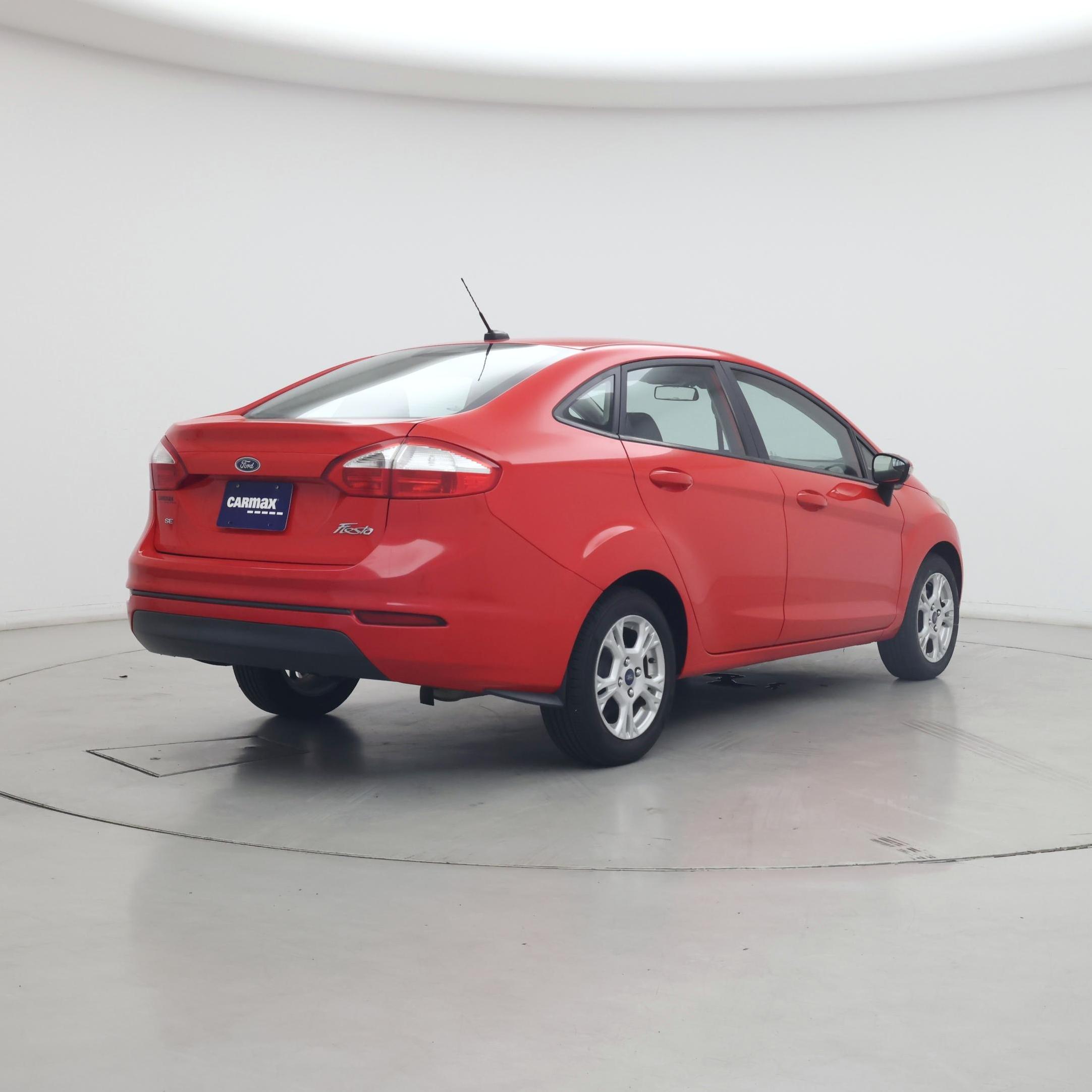 Thumbnail: 2015 Ford Fiesta - 8