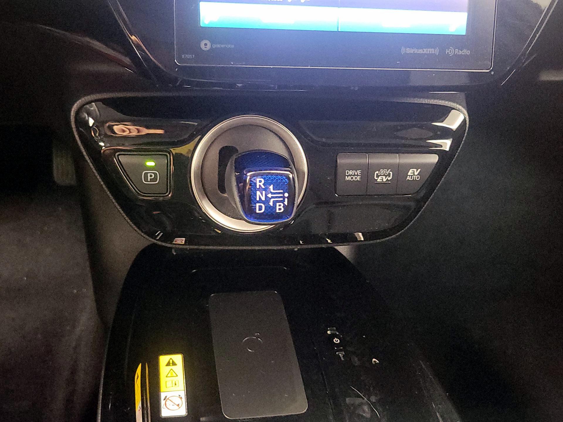 Thumbnail: 2022 Toyota Prius Prime - 18