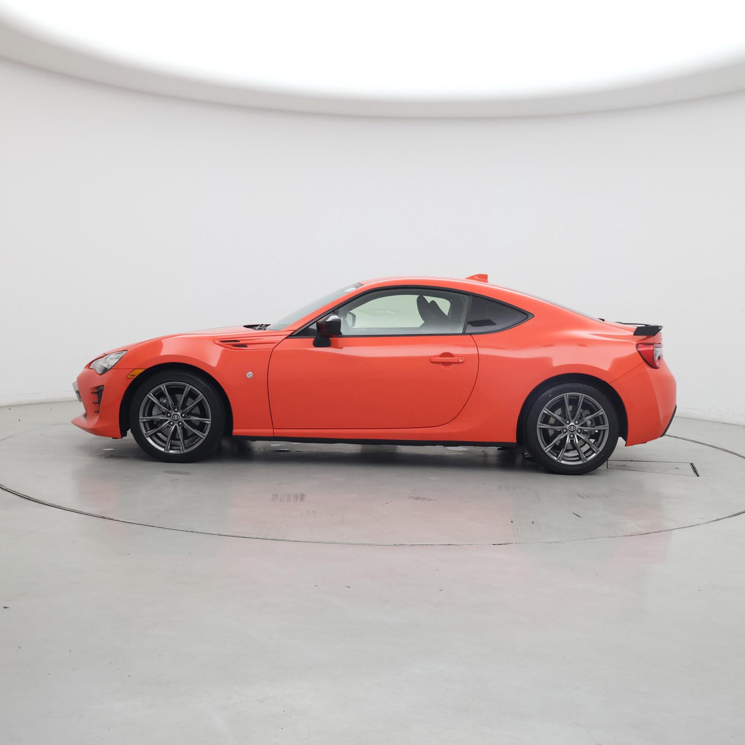 Thumbnail: 2017 Toyota 86 - 3