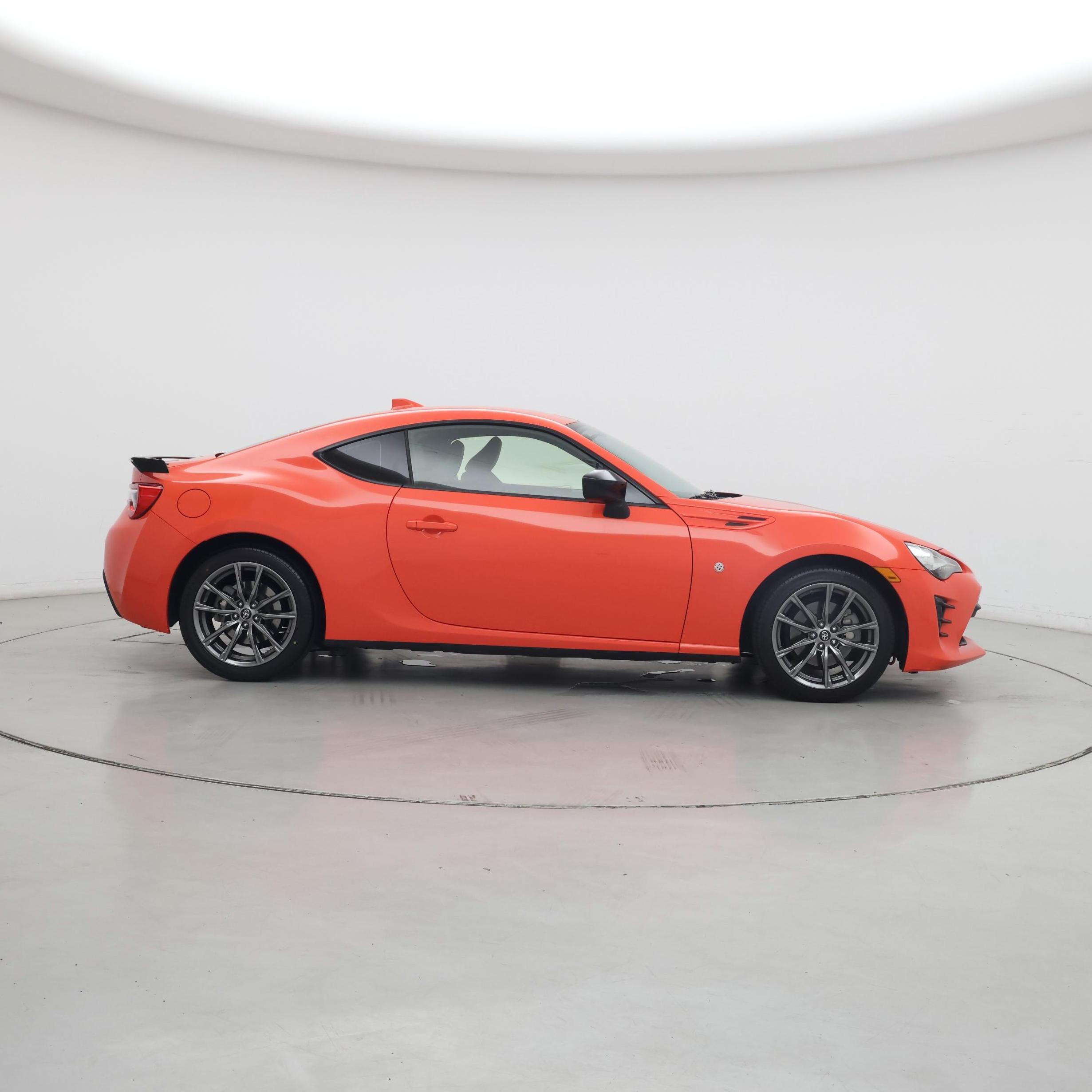 Thumbnail: 2017 Toyota 86 - 7
