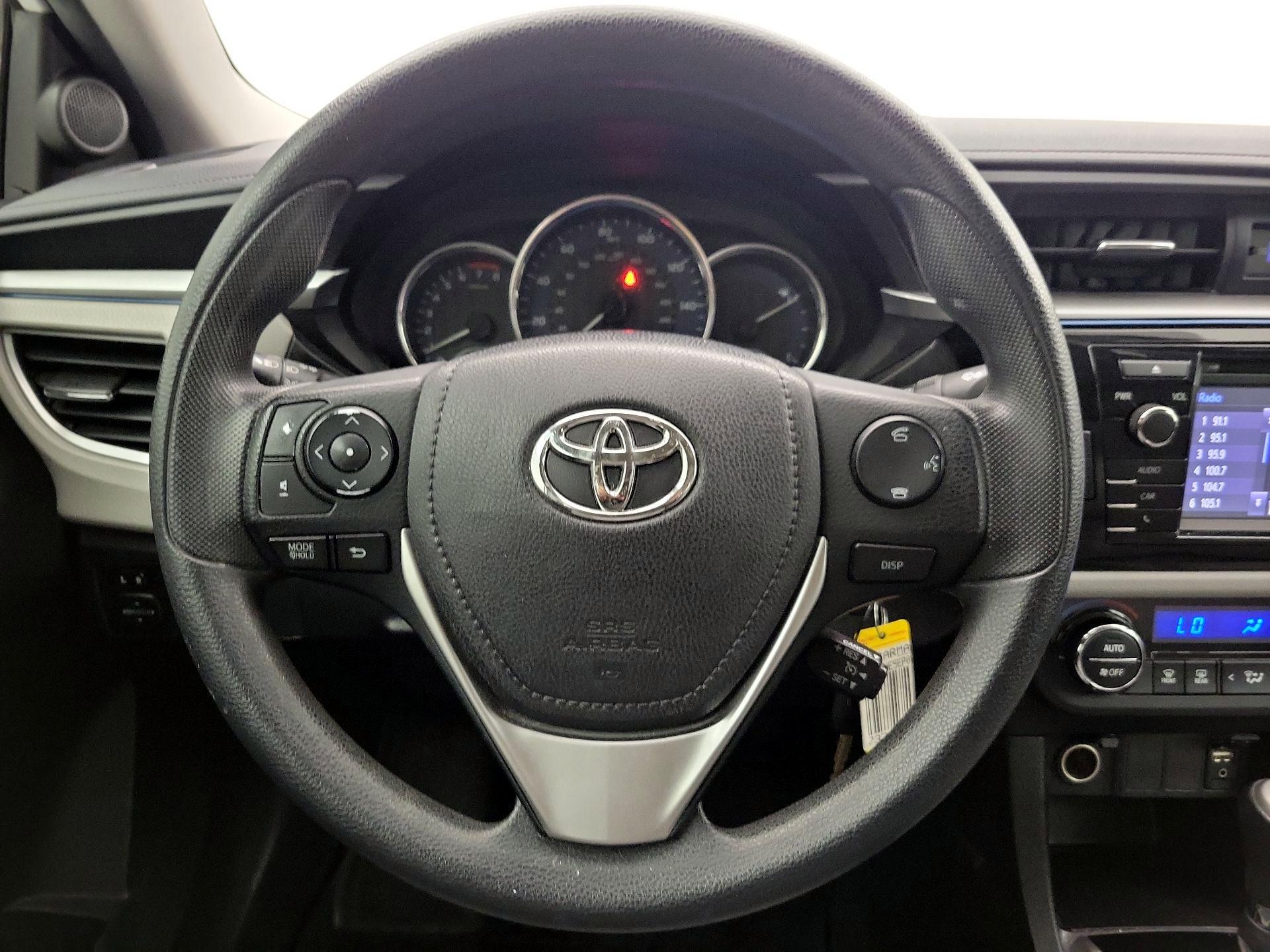 Thumbnail: 2014 Toyota Corolla - 10