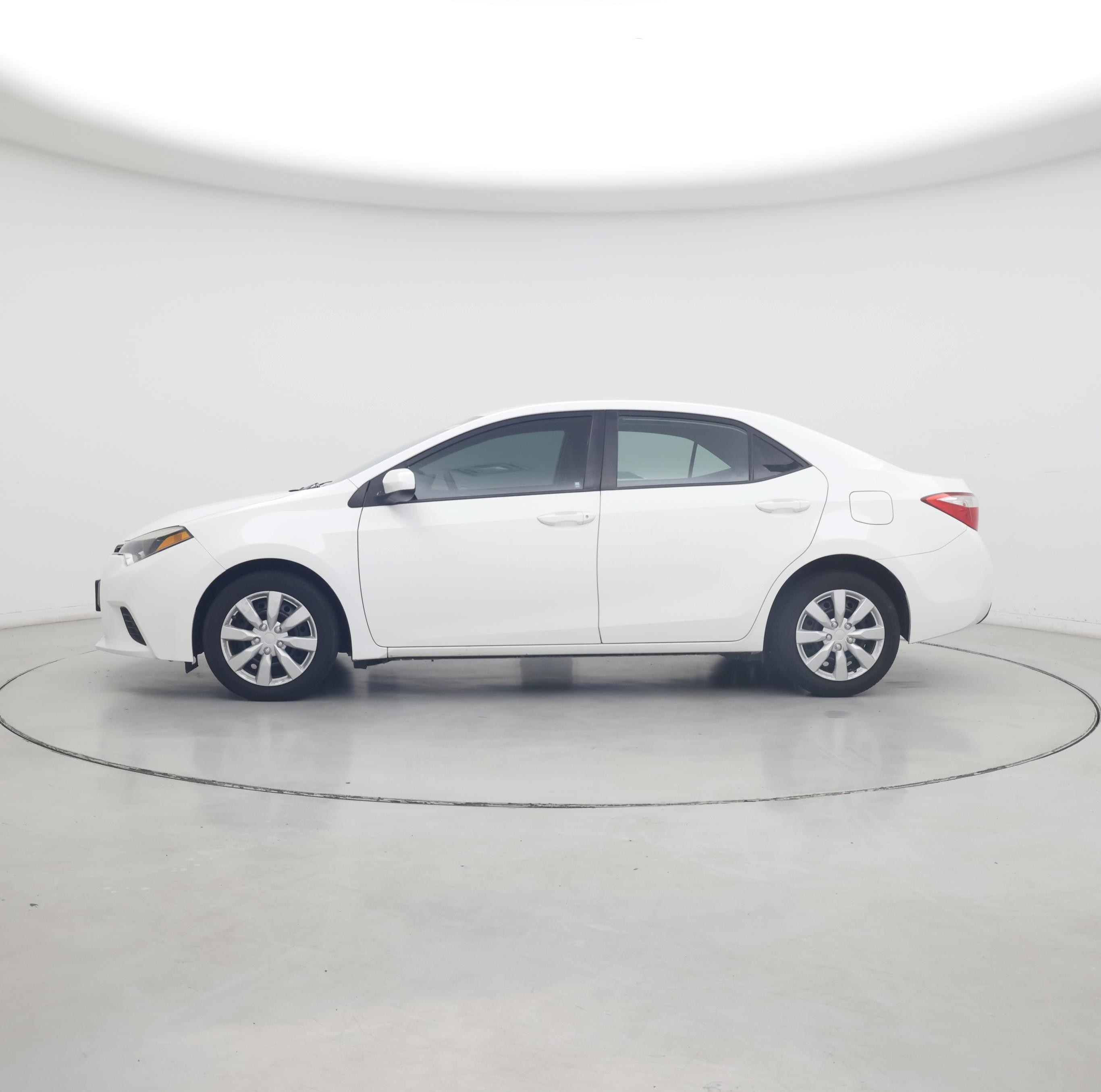 Thumbnail: 2014 Toyota Corolla - 3