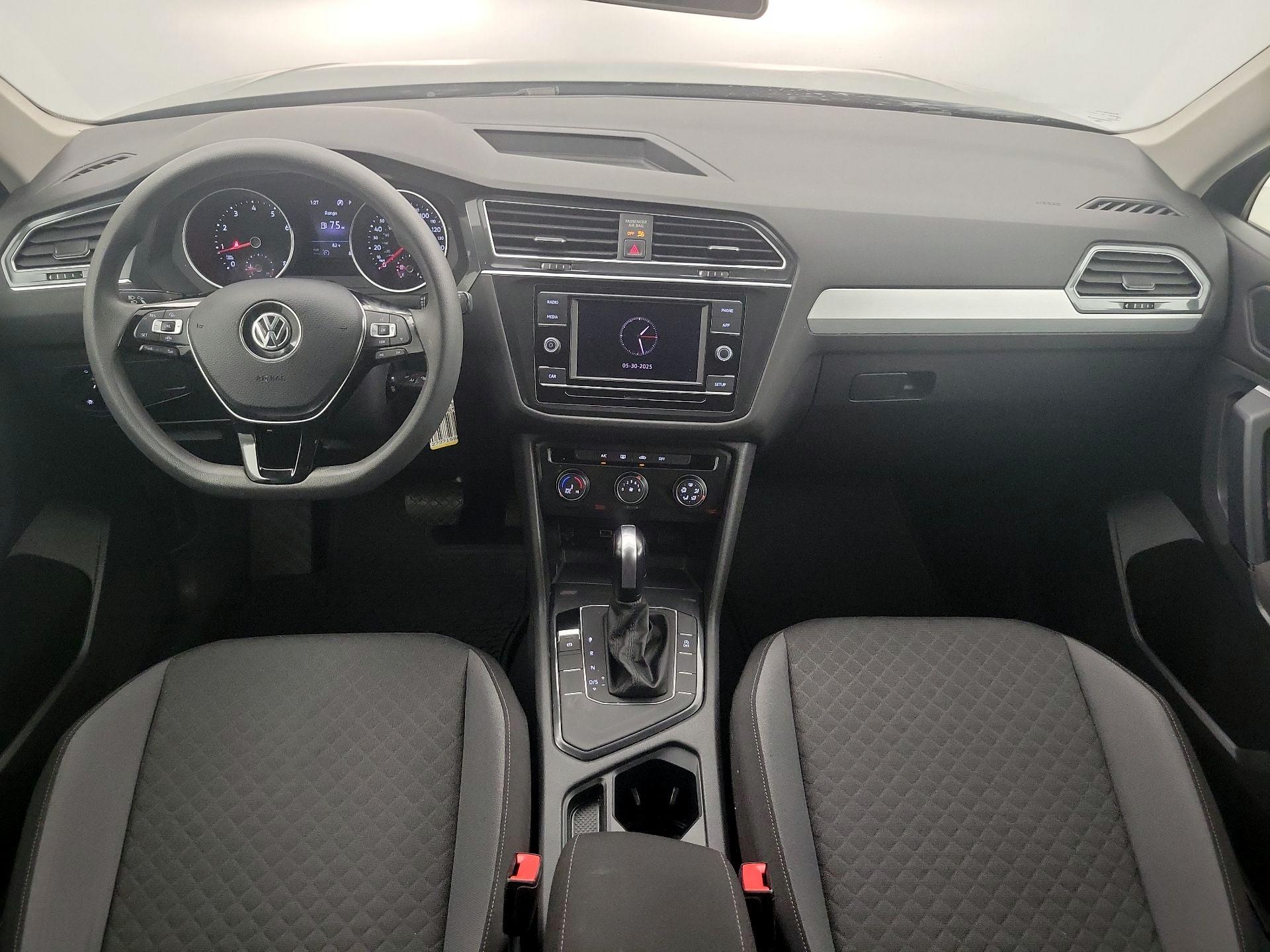 Thumbnail: 2019 Volkswagen Tiguan - 9