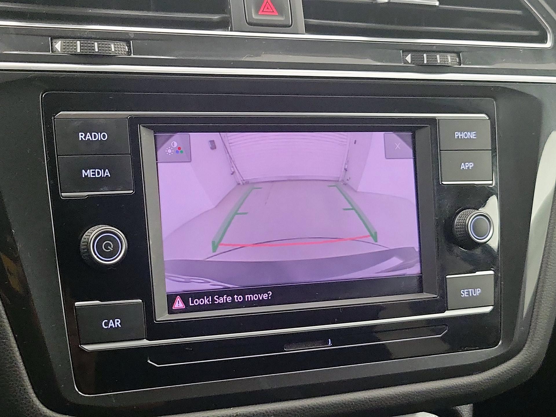 Thumbnail: 2019 Volkswagen Tiguan - 14