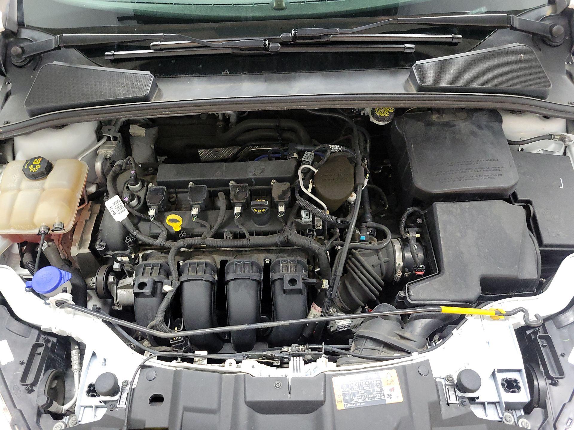 Thumbnail: 2015 Ford Focus - 19