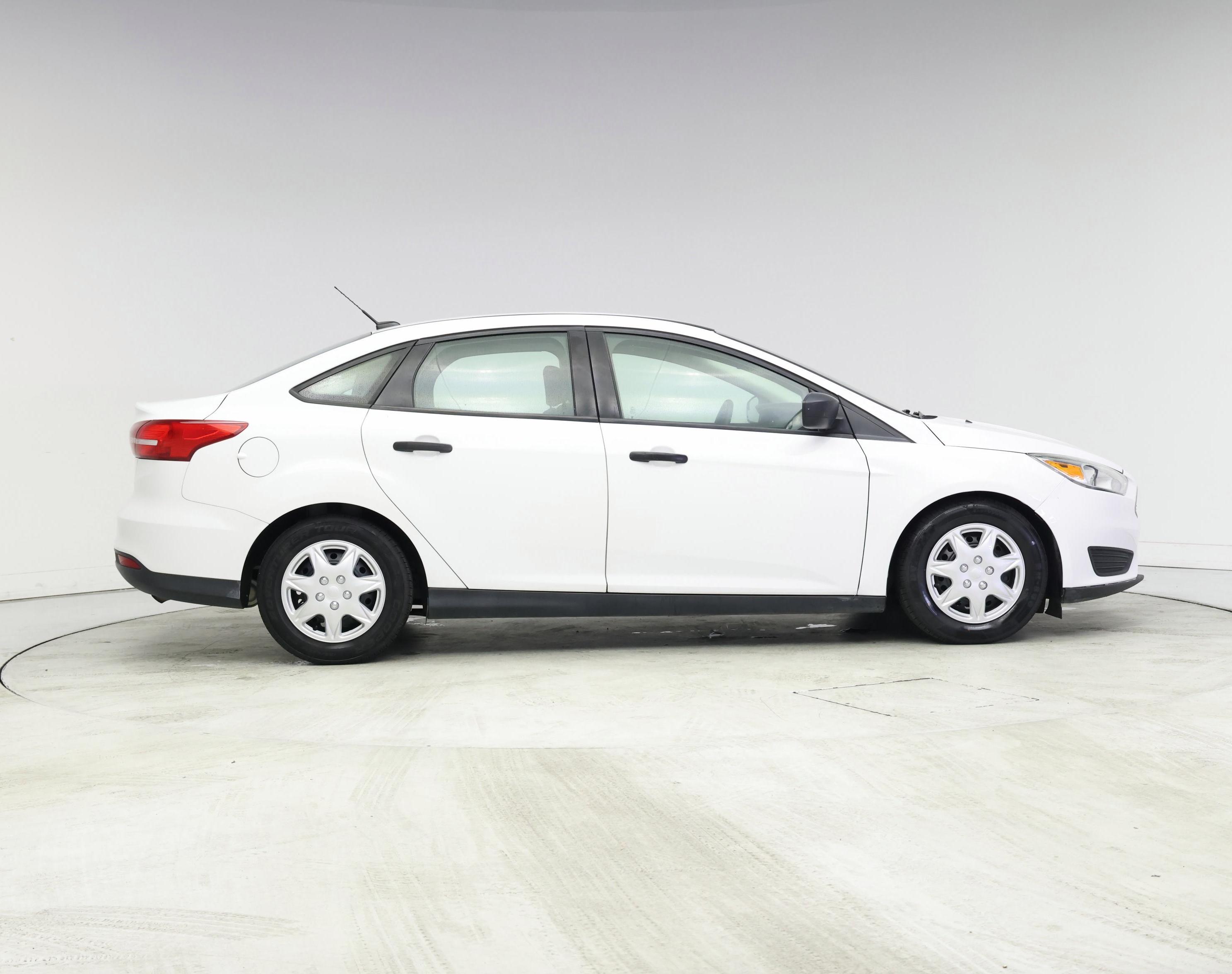 Thumbnail: 2015 Ford Focus - 7